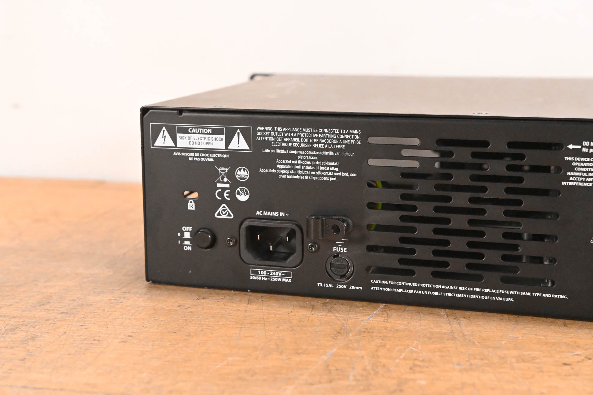 Allen & Heath ME-U 10-Port PoE Monitor Hub for ME-1 Personal Mixers