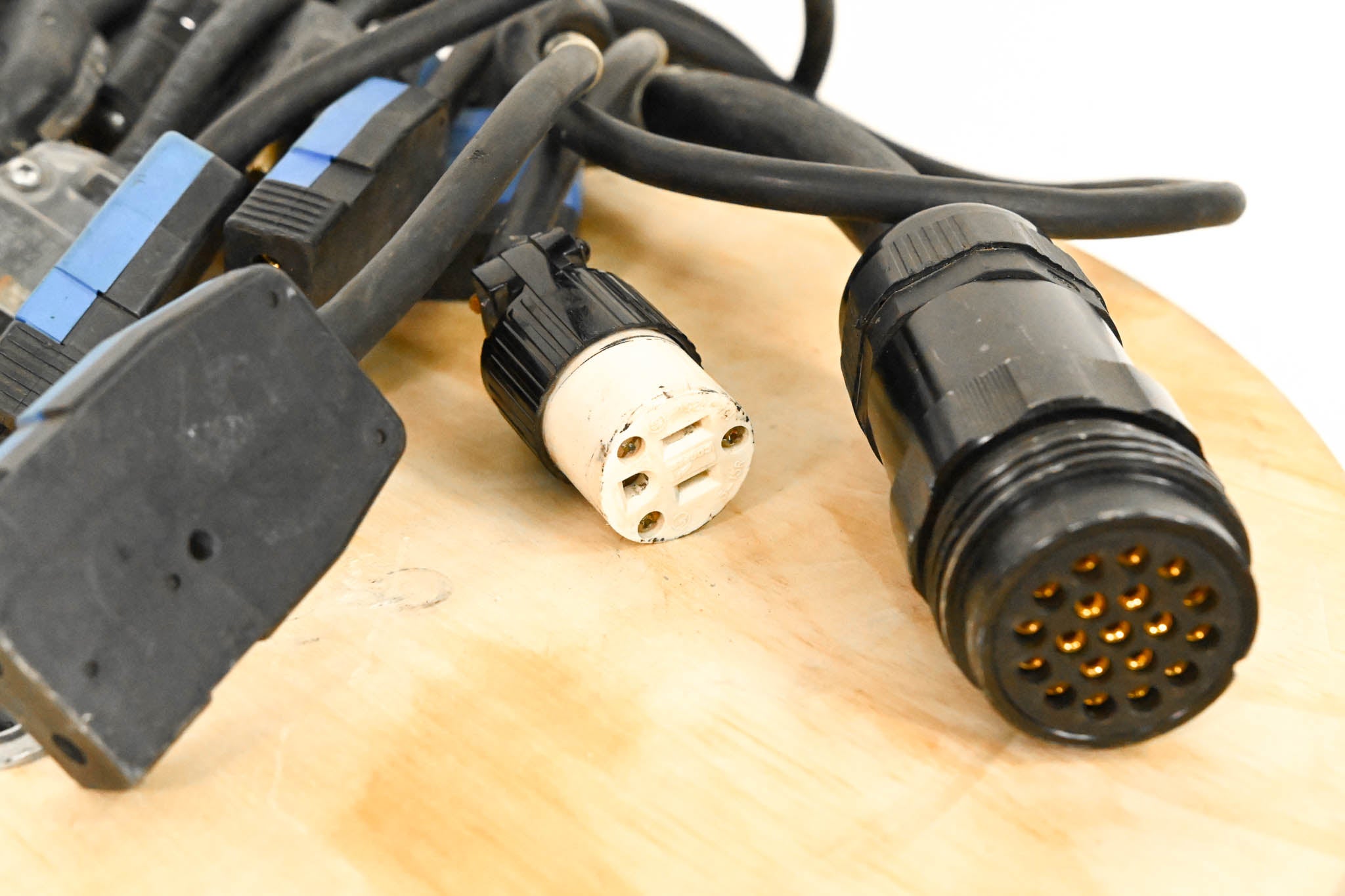 Socapex 19-Pin Connector to Stage Pin Loom 150' Cable