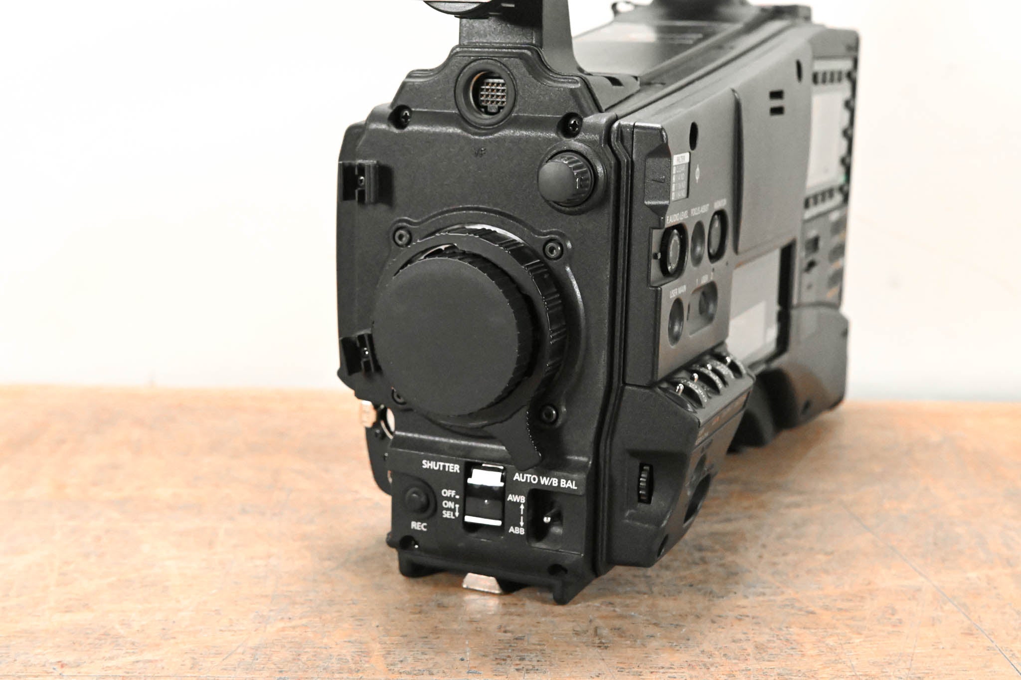 Panasonic AG-HPX610P P2 HD Shoulder-Mount Camcorder