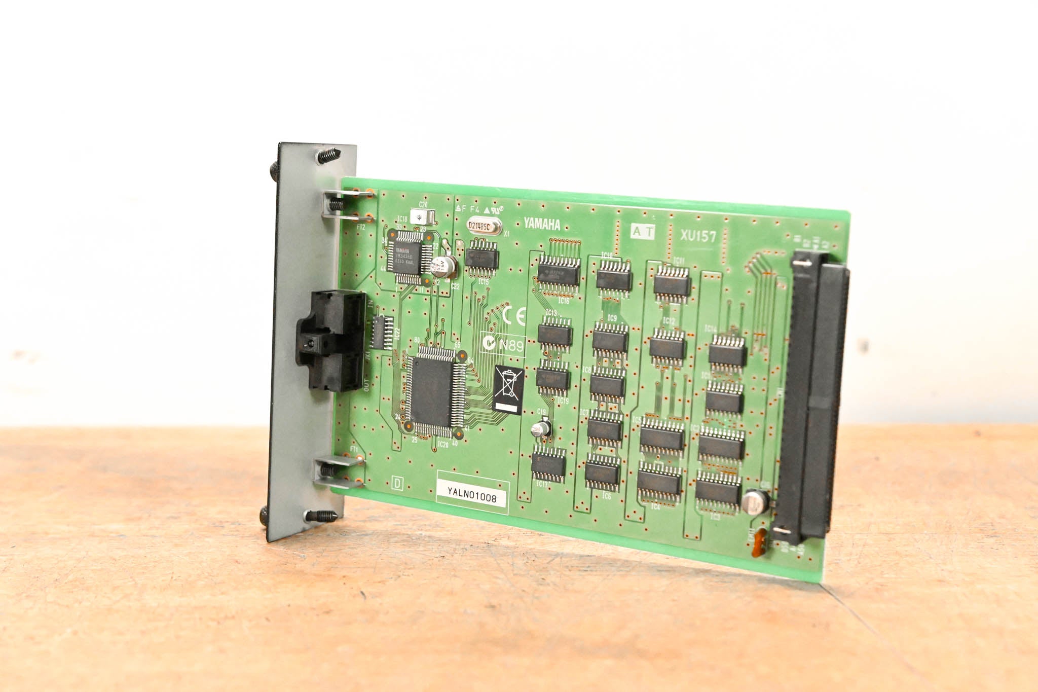 Yamaha MY8-AT 24-bit 8-Channel ADAT Optical Input/Output Card