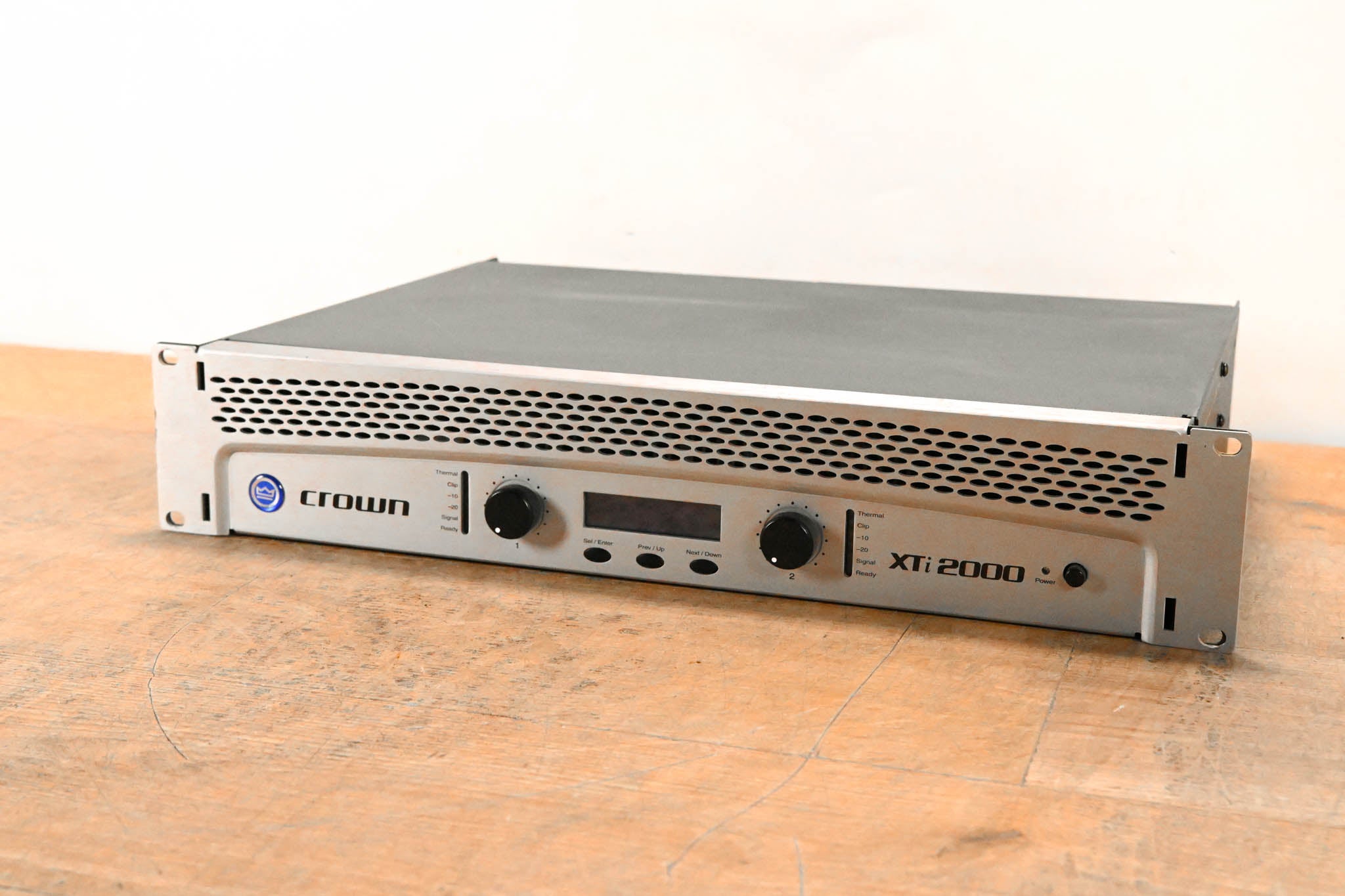 Crown XTi 2000 2-Channel Power Amplifier with DSP