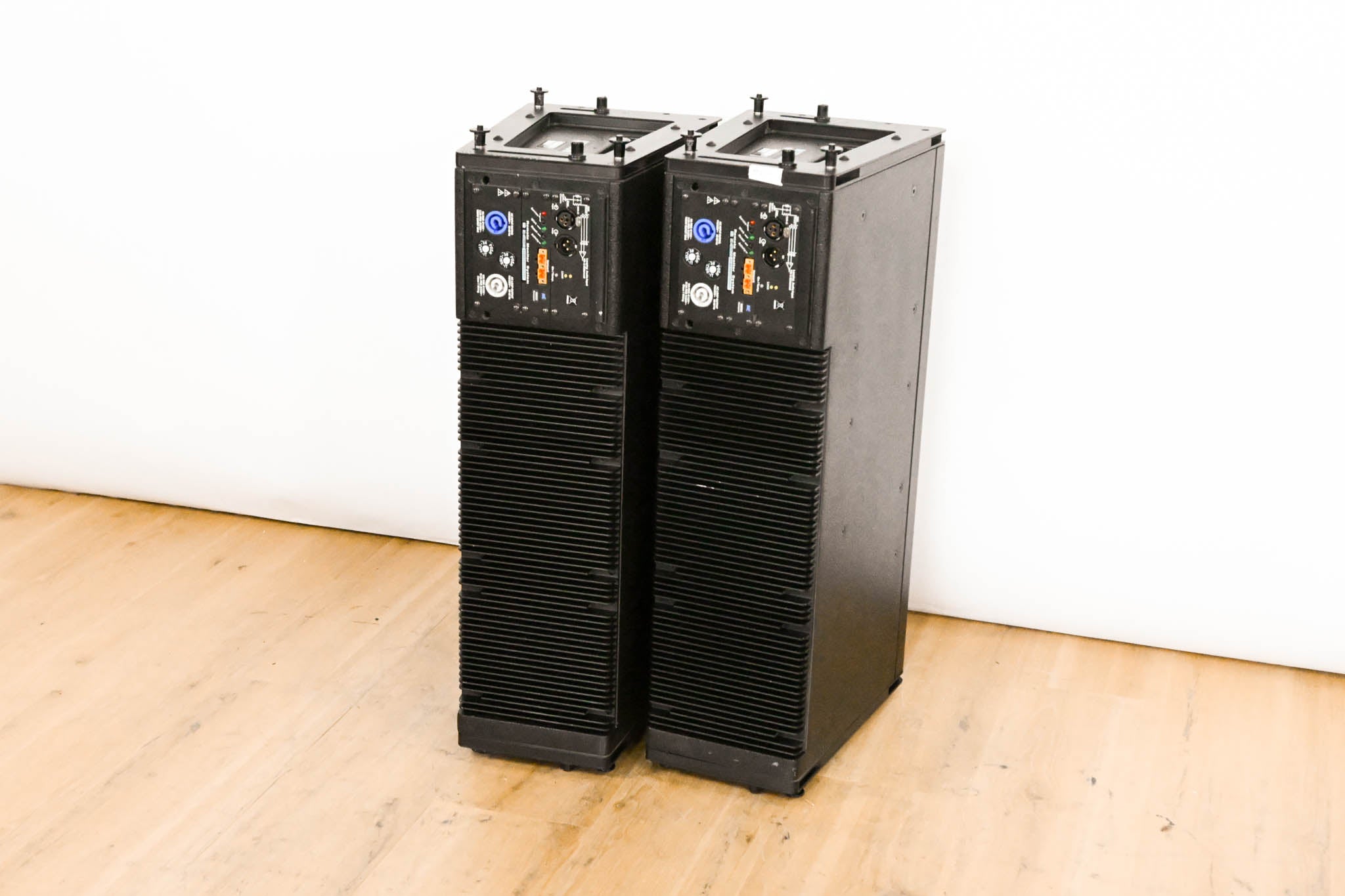 Meyer Sound M'elodie High-Power Curvilinear Array Loudspeaker (PAIR)
