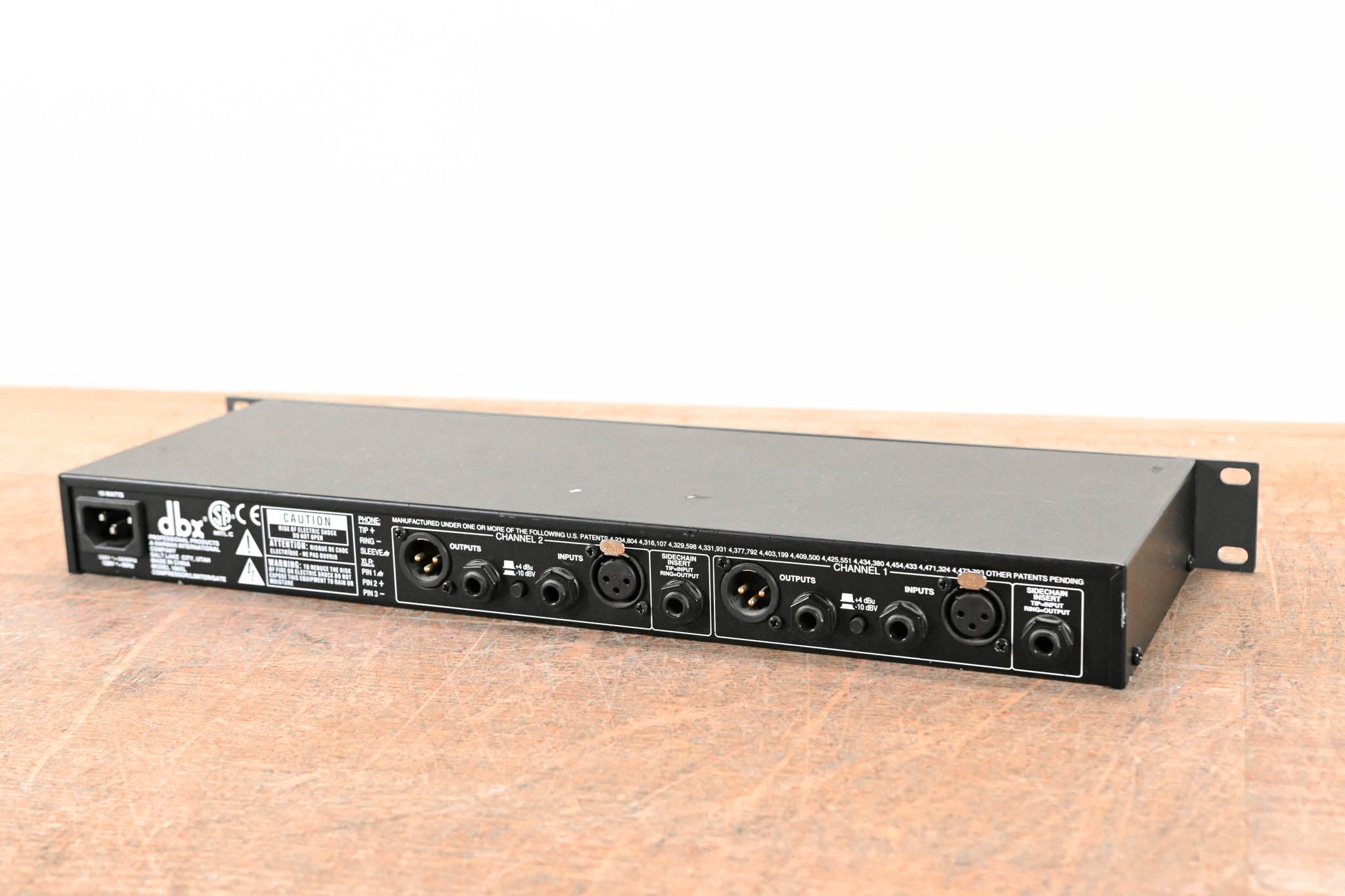 dbx 166XL 2-Channel Compressor/Limiter/Gate