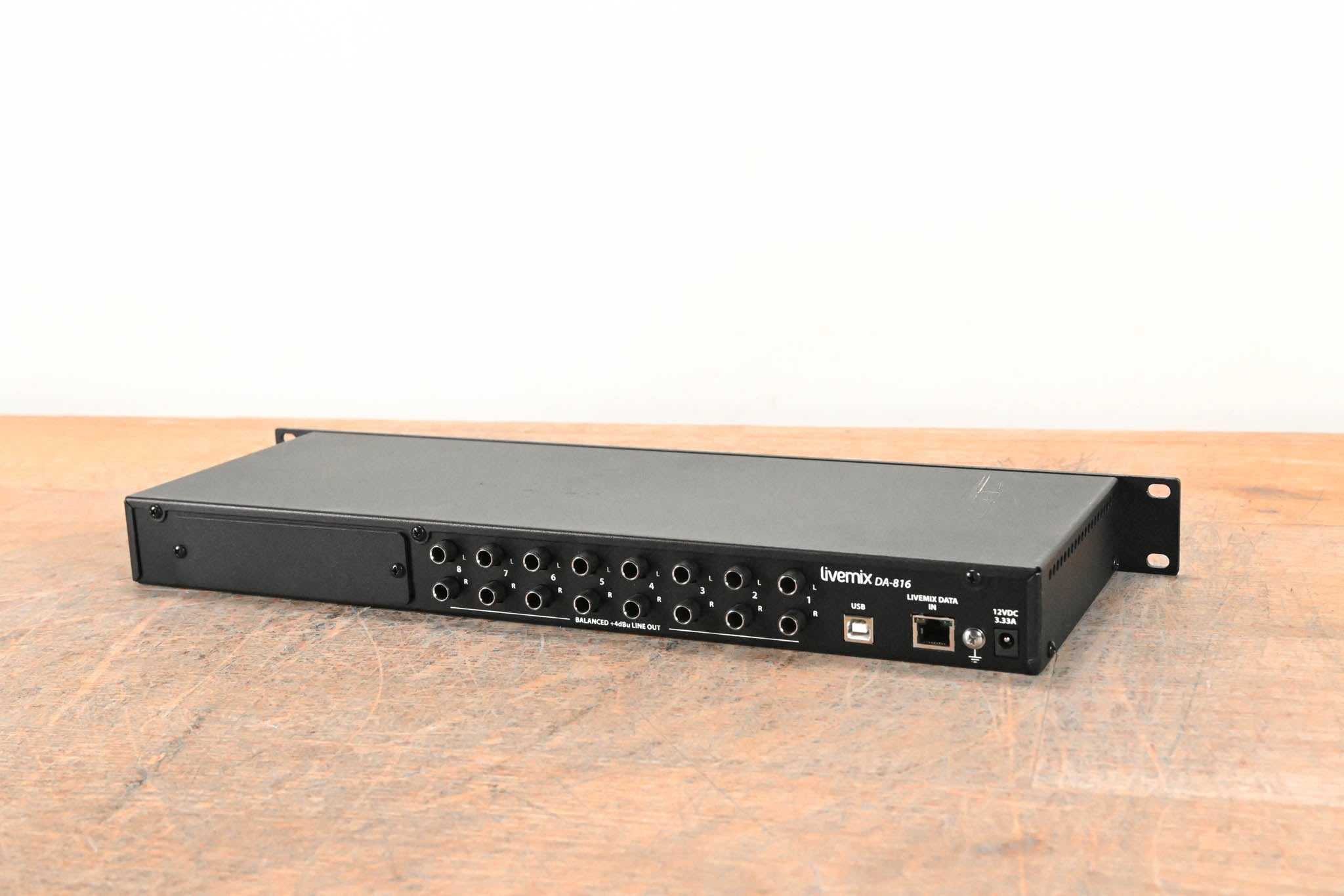 Digital Audio Labs Livemix DA-816 8-Channel Analog Output Unit