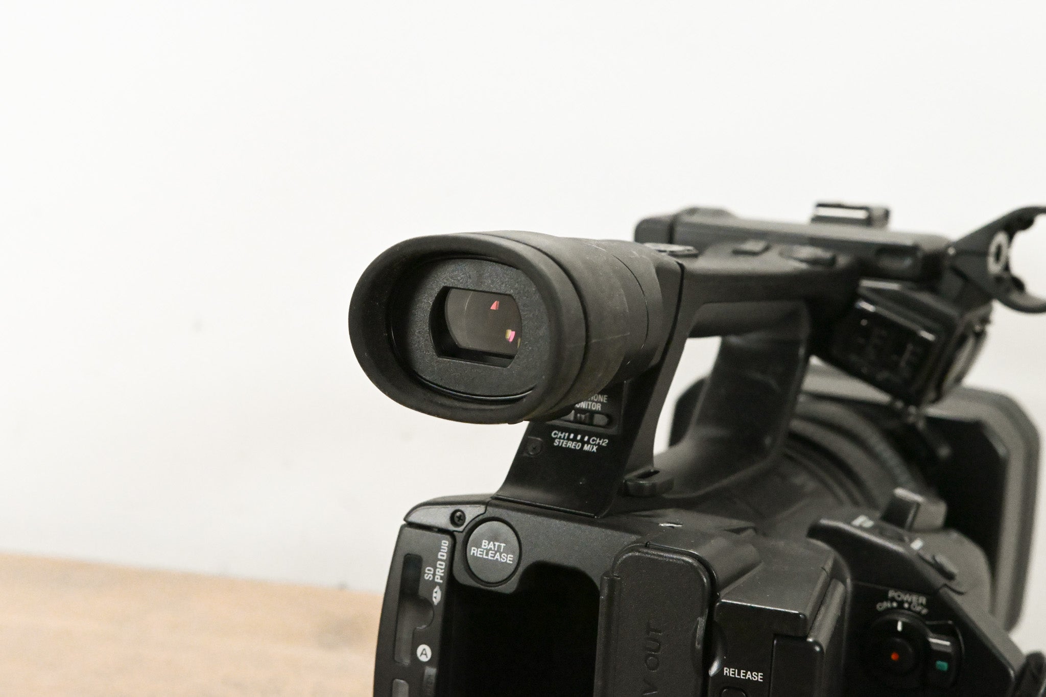 Sony HXR-NX5U NXCAM Professional Camcorder