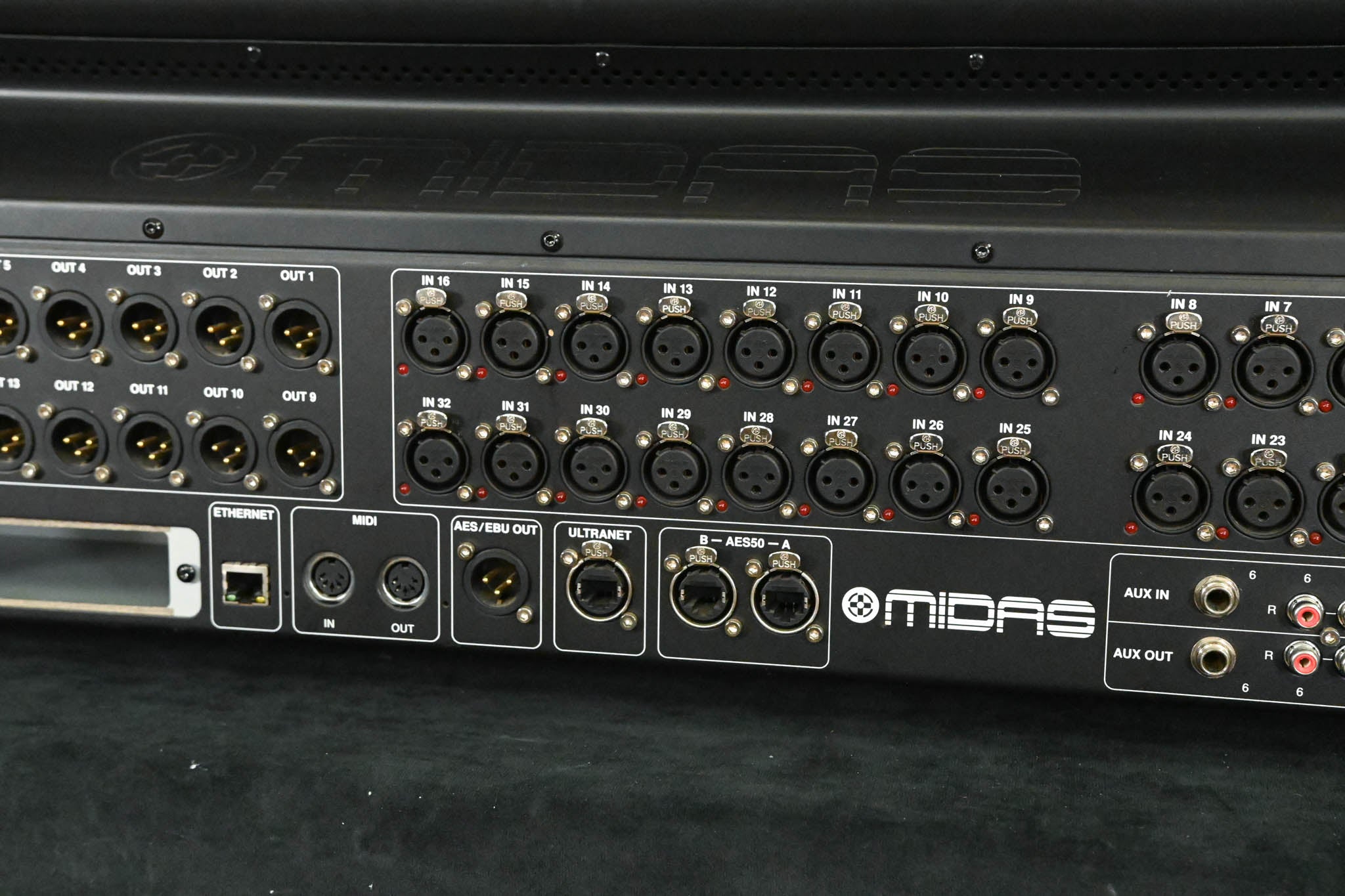Midas M32 40-Channel Digital Audio Mixing Console