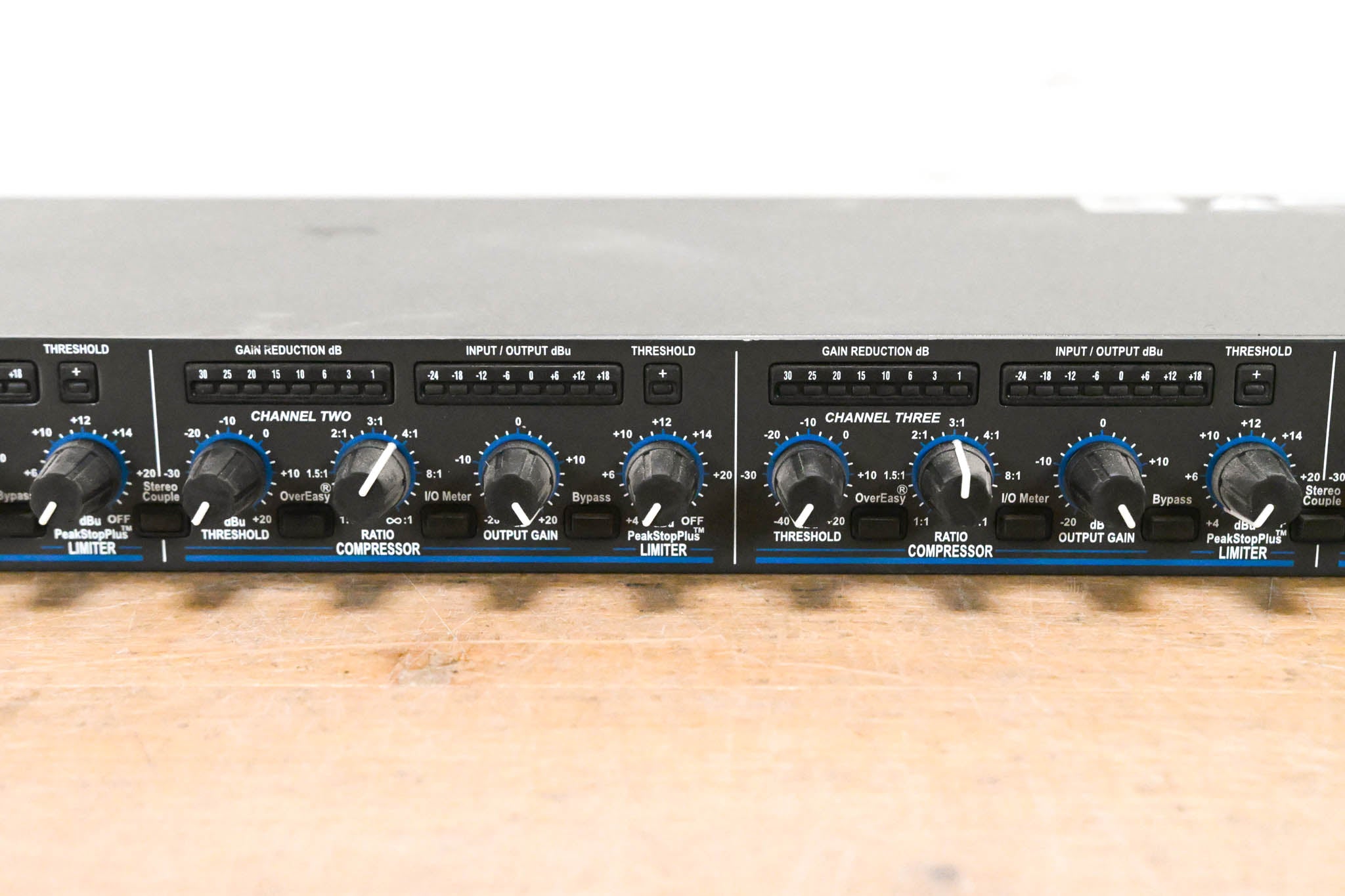 dbx 1046 Quad Compressor/Limiter