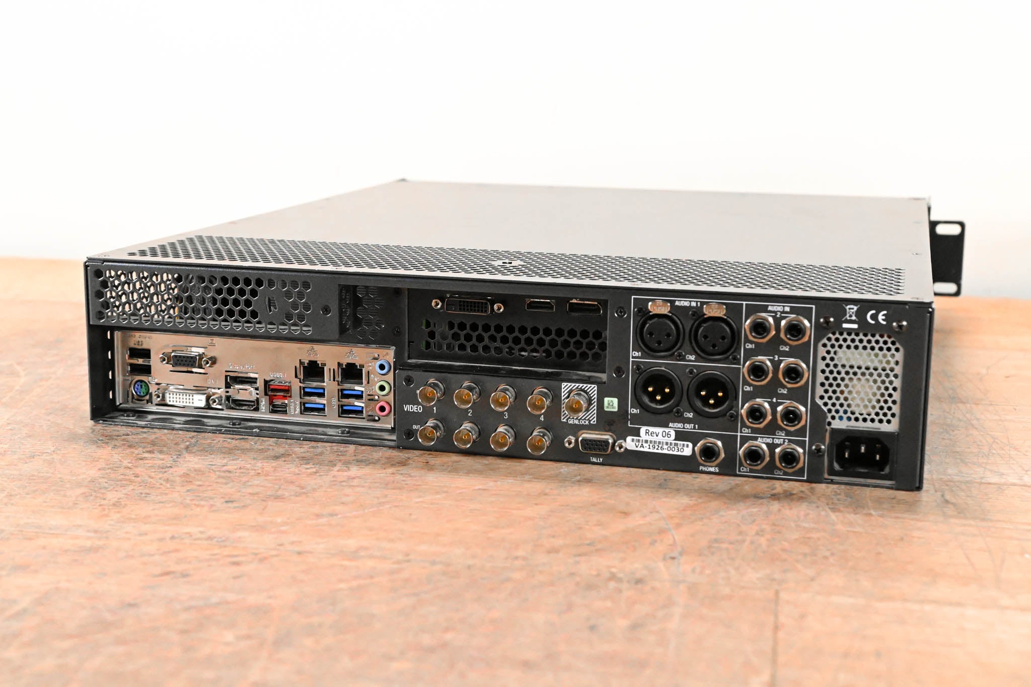 NewTek (Vizrt) TriCaster TC410 Plus Intergrated Video Production