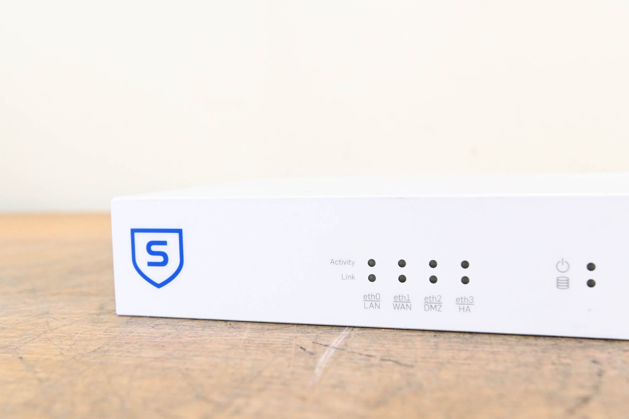 Sophos SG-115 Desktop Firewall Appliance