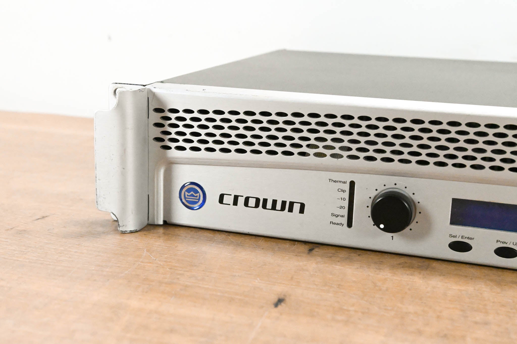 Crown XTi 2000 2-Channel Power Amplifier with DSP