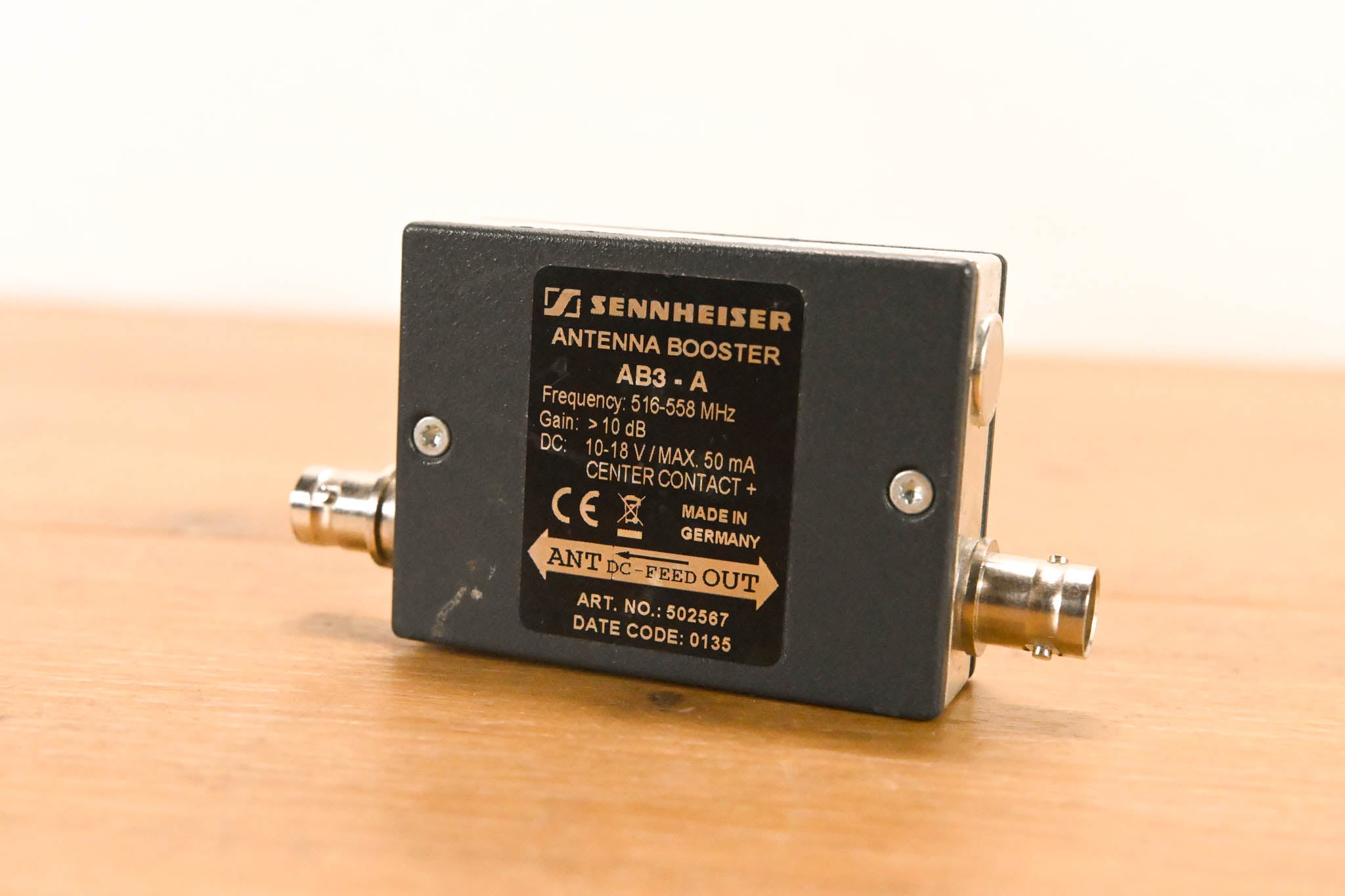 Sennheiser AB3-A Antenna Booster - A Range: 516-558 MHz