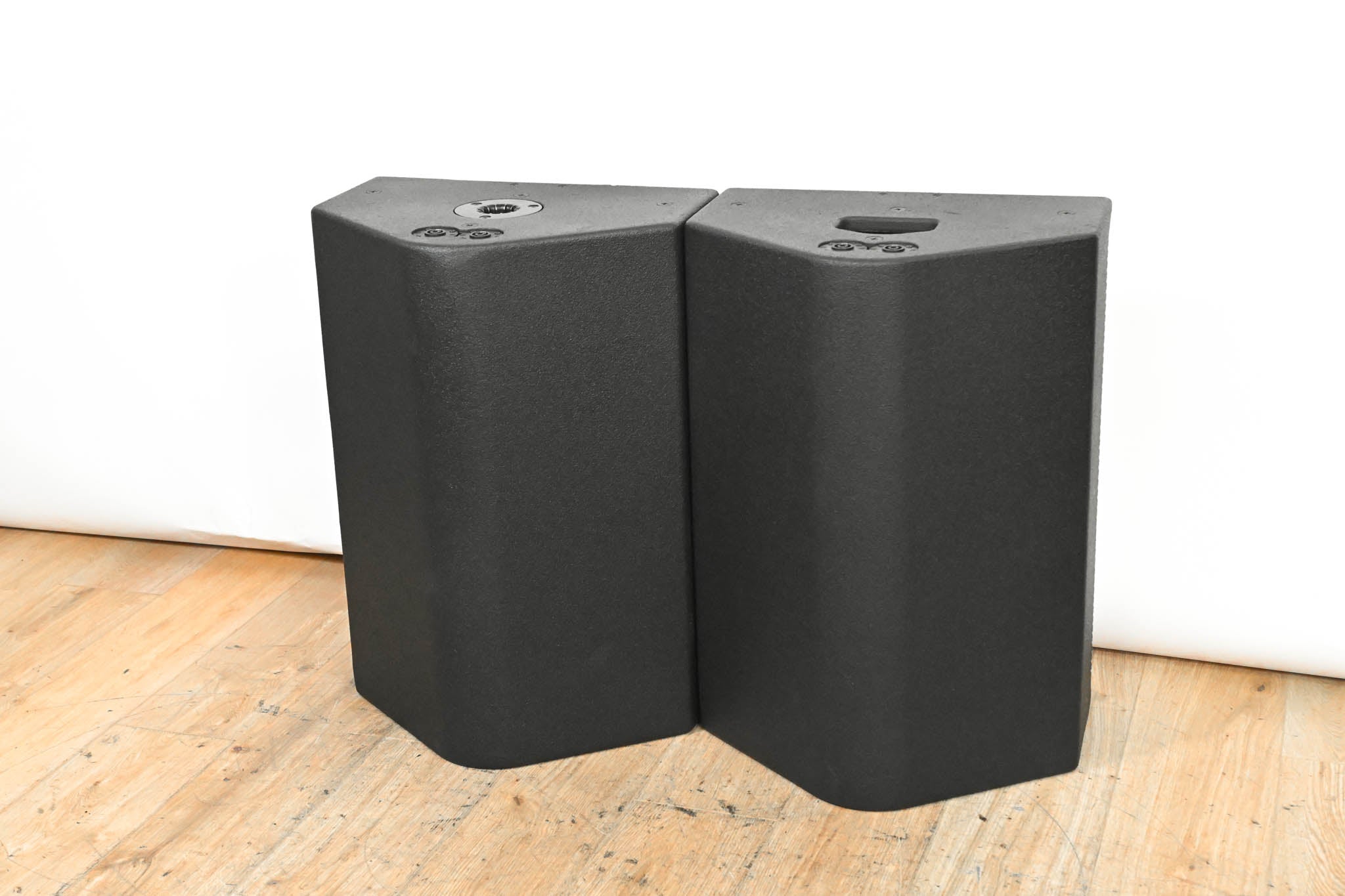 JBL VTX F15 15-inch Bi-Amplified 2-Way Loudspeaker Pair with Road Case