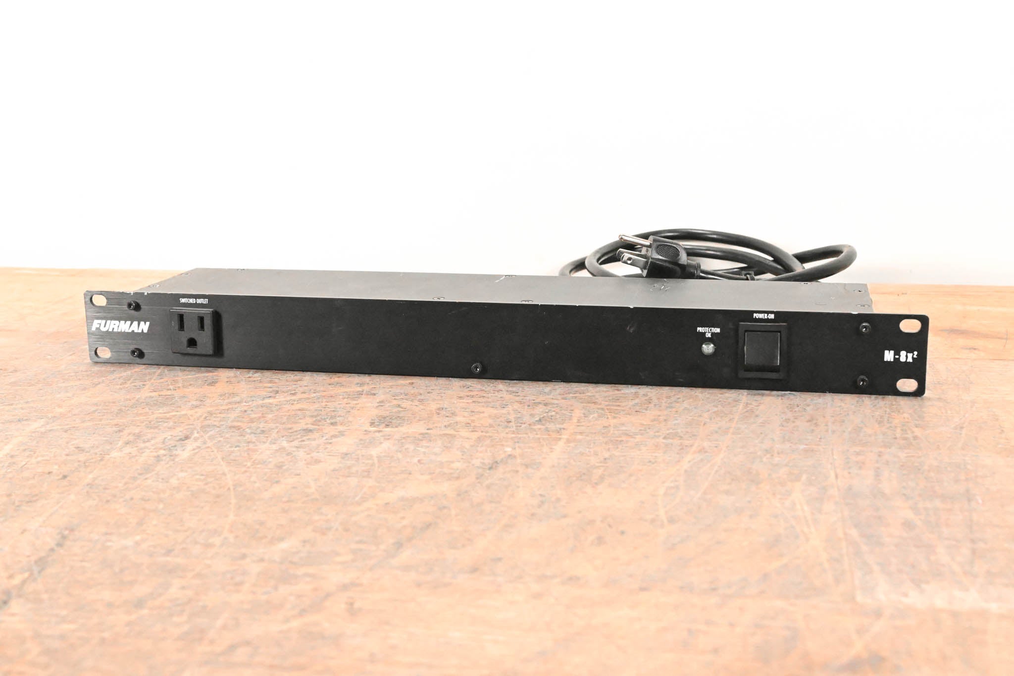 Furman M-8x2 8-Outlet Power Conditioner