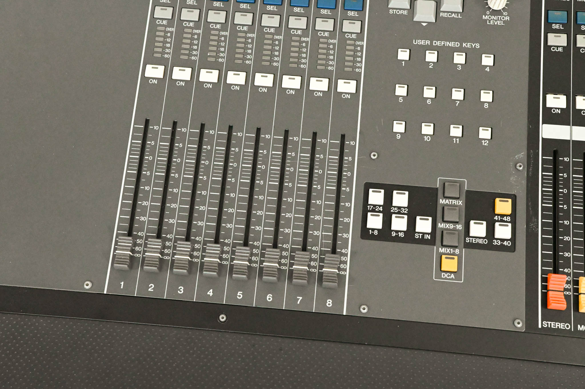Yamaha M7CL-48 48-Channel Digital Audio Mixing Console with Road Case