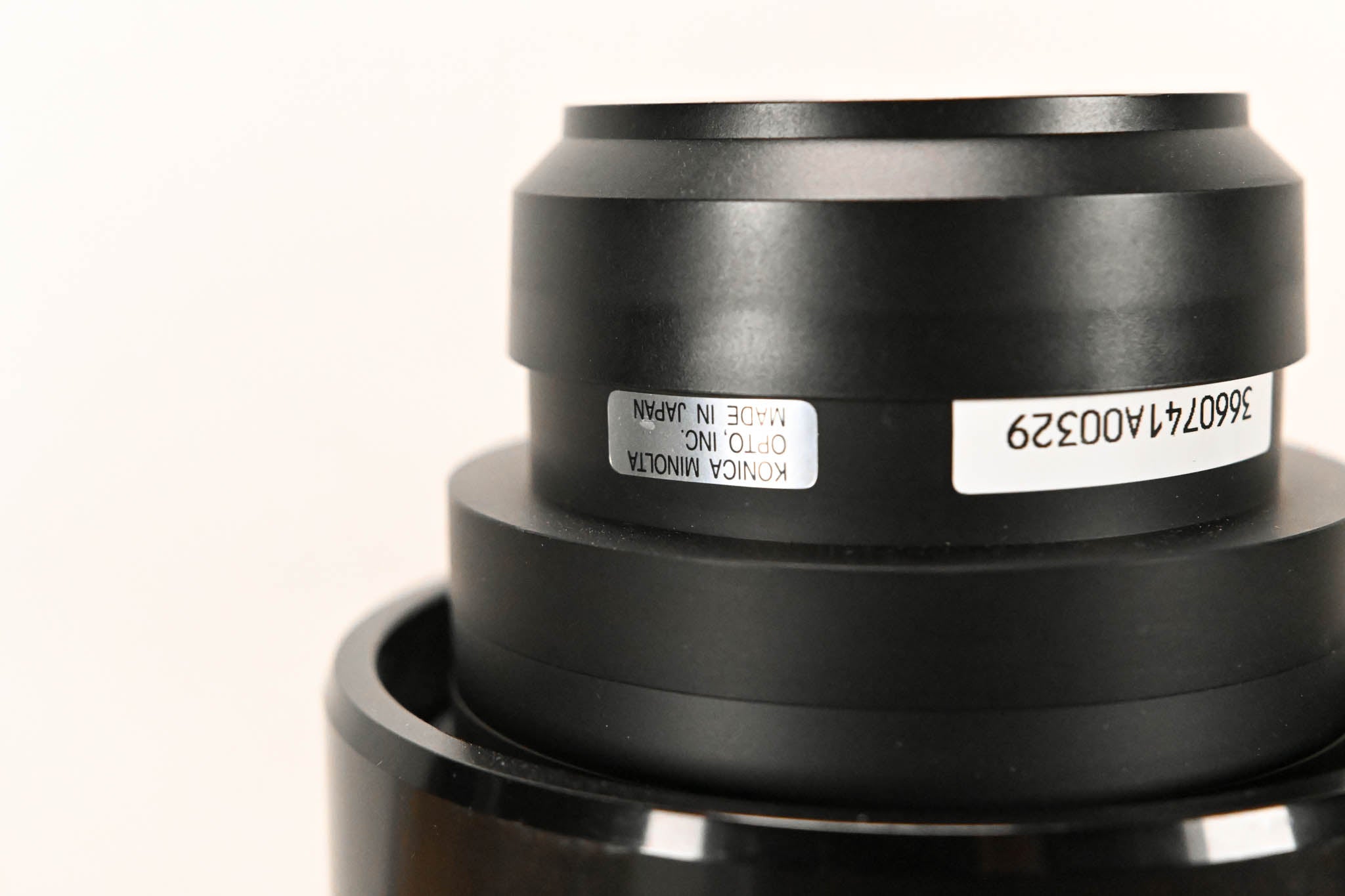 Digital Projection 105-611A SXGA+ 2-2.8:1 1080p 1.87-2.56.1 Zoom Lens