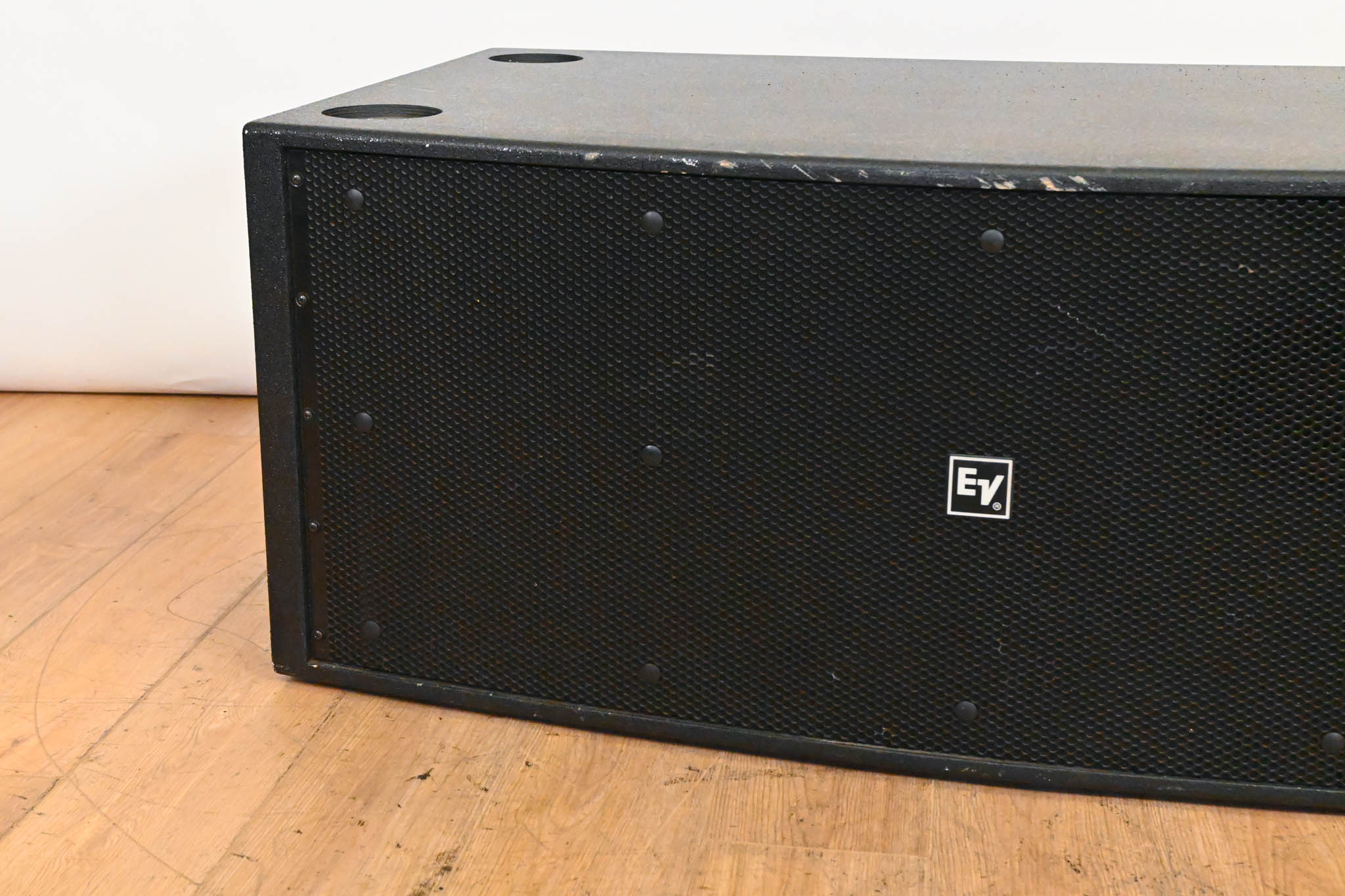 Electro-Voice (EV) Xsub Dual 18" 1200W Subwoofer