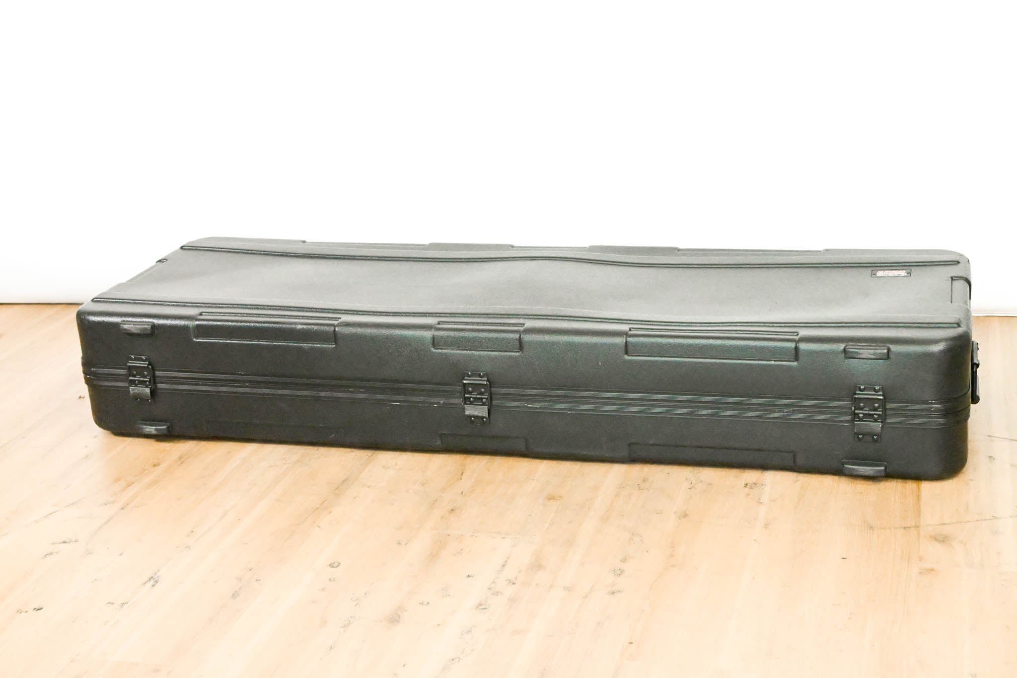 Gator Cases GTSA-KEY88 TSA ATA Molded 88-Note Keyboard Case w/ Wheels