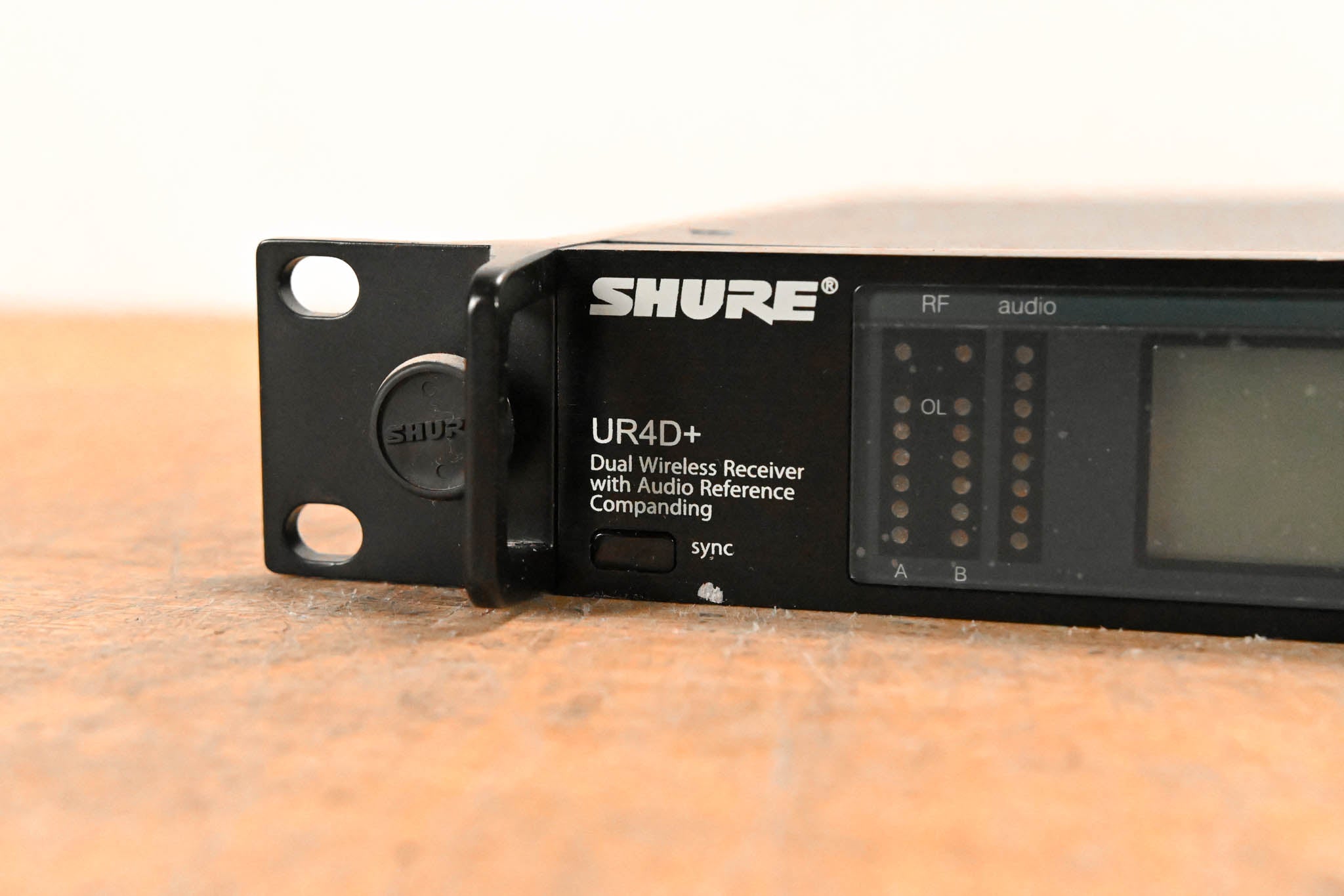 Shure UR4D+ Dual-Channel Wireless Receiver - J5 Band: 578-638 MHz