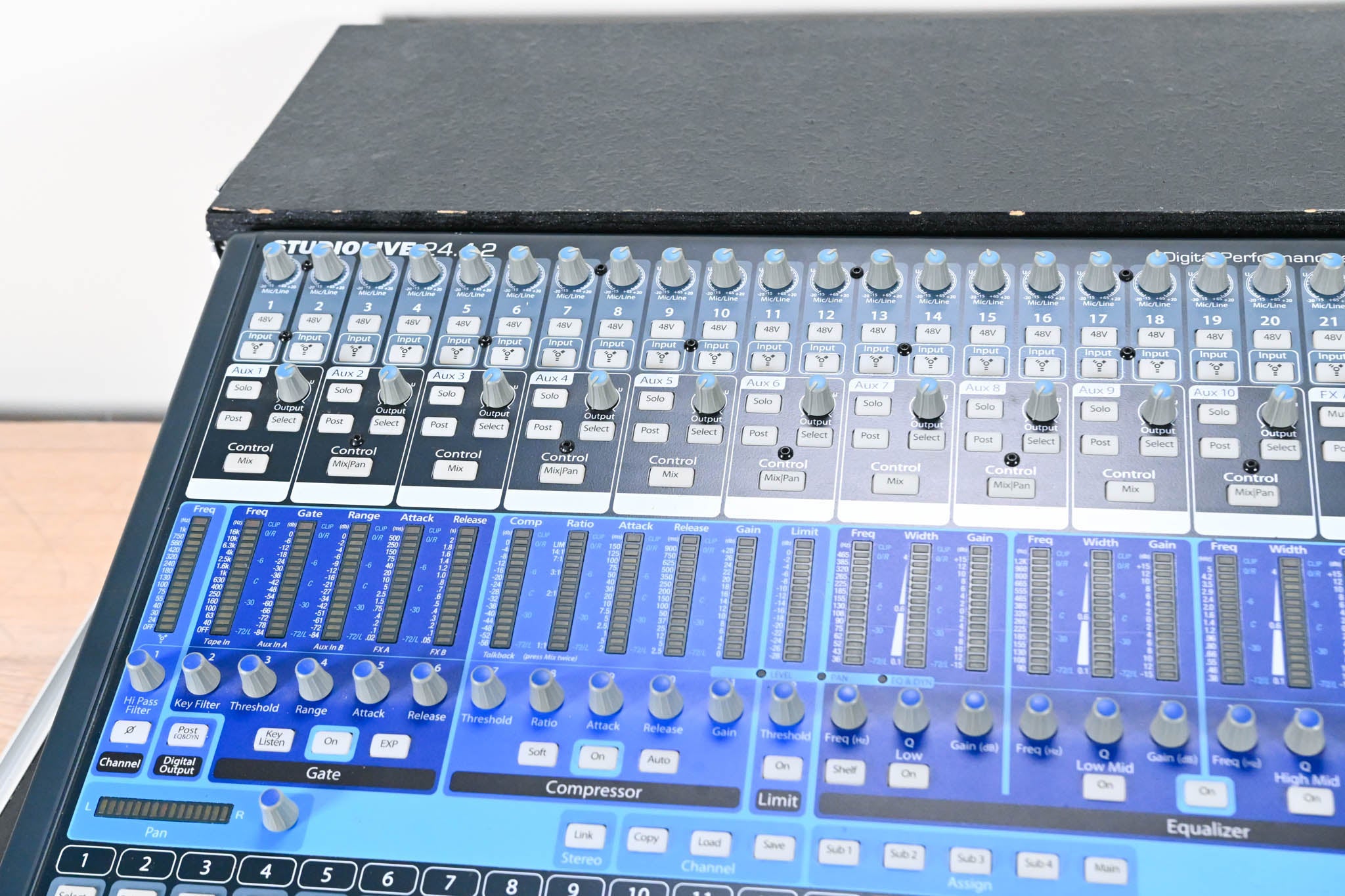 PreSonus StudioLive 24.4.2 24-Channel Digital Audio Mixer with Road Case