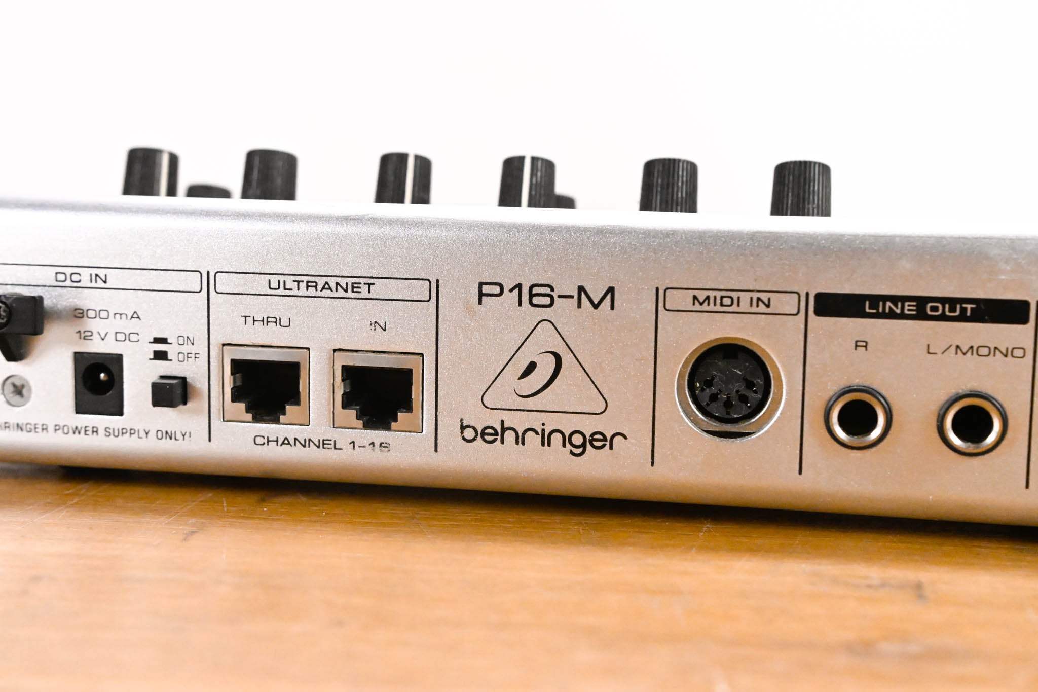 Behringer Powerplay P16-M 16-Channel Digital Personal Mixer