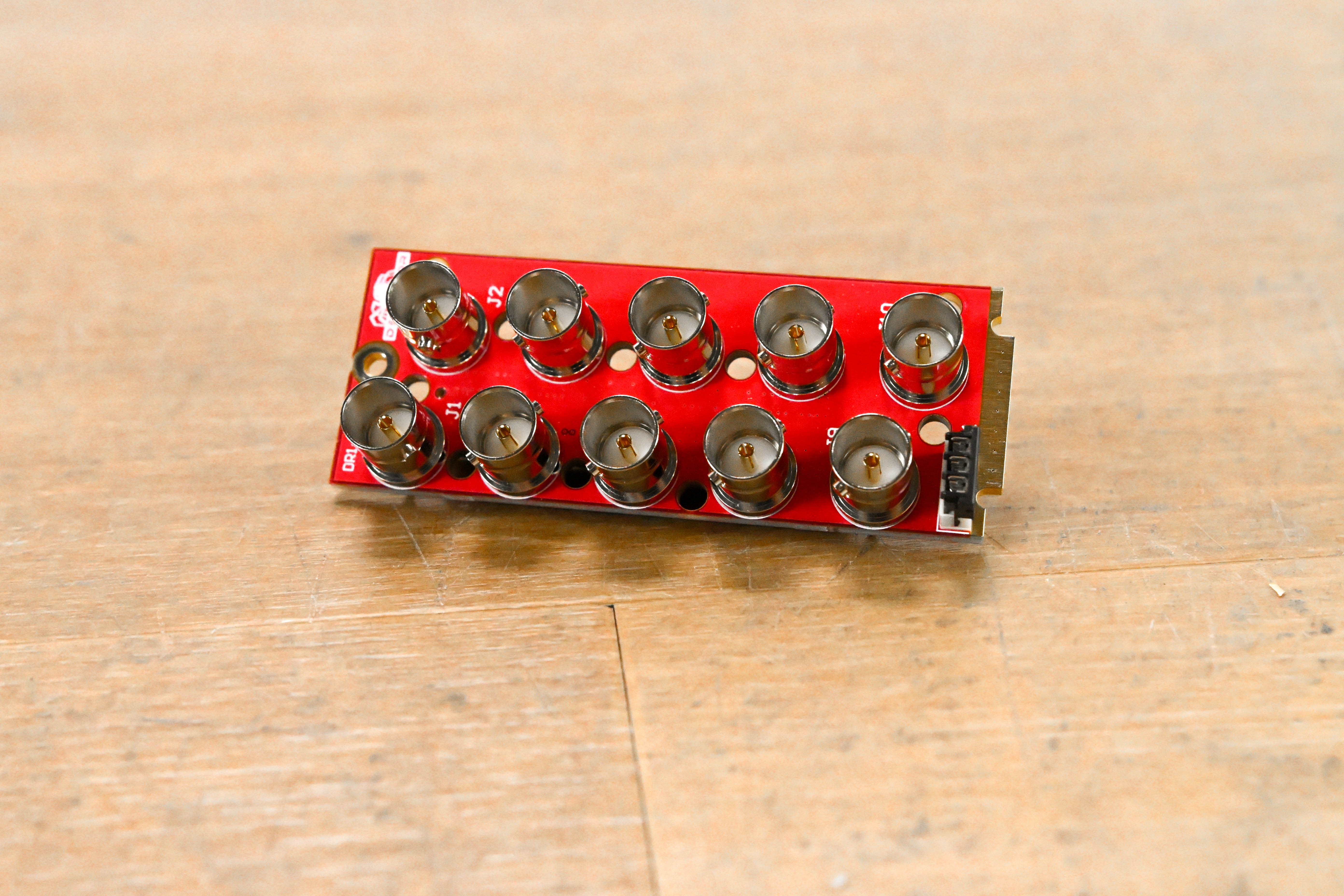 Decimator Design DR1-10B1G BNC Rear I/O Module