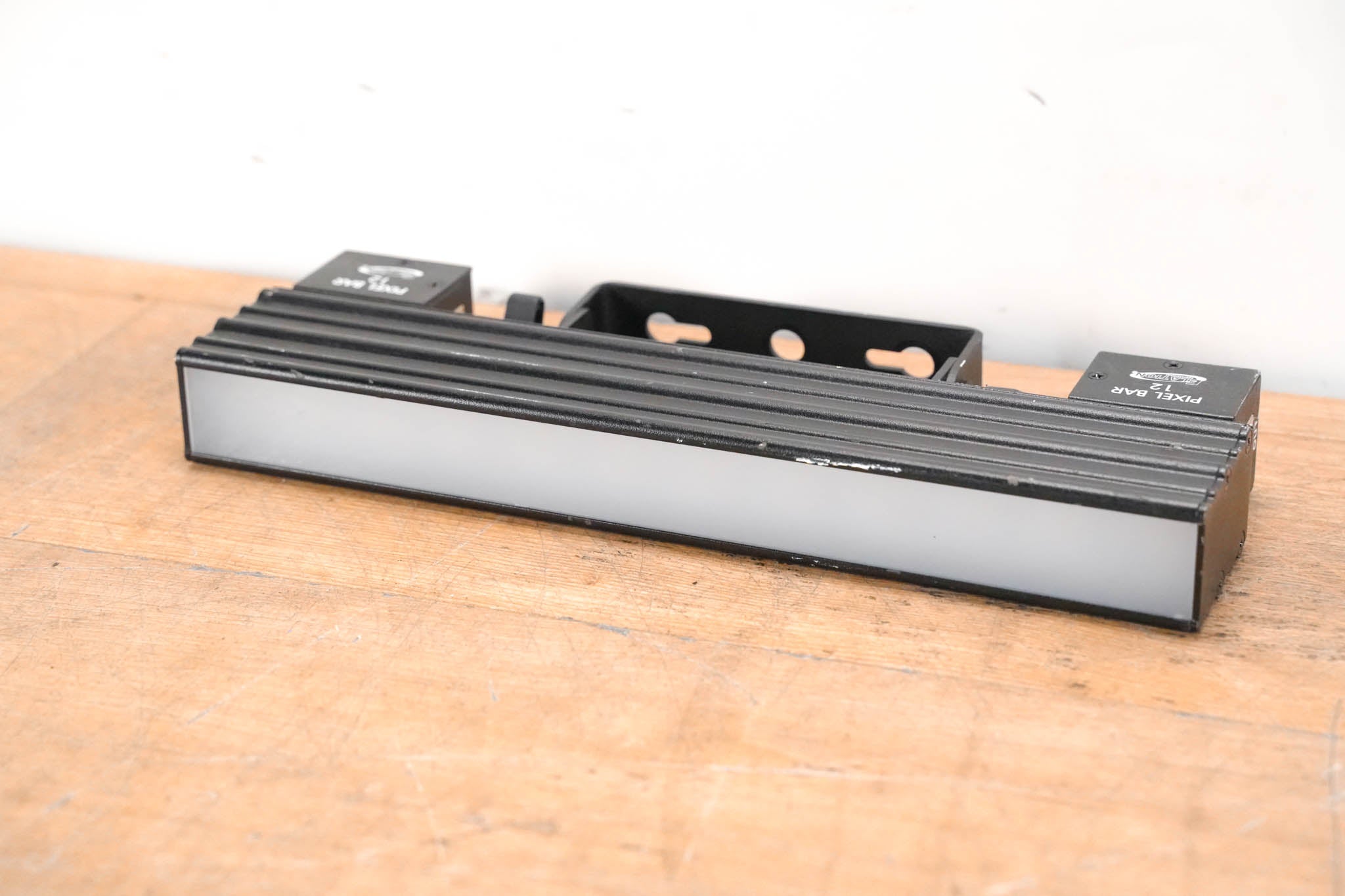 Elation Pixel Bar 12 LED Fixture (12 LEDs)