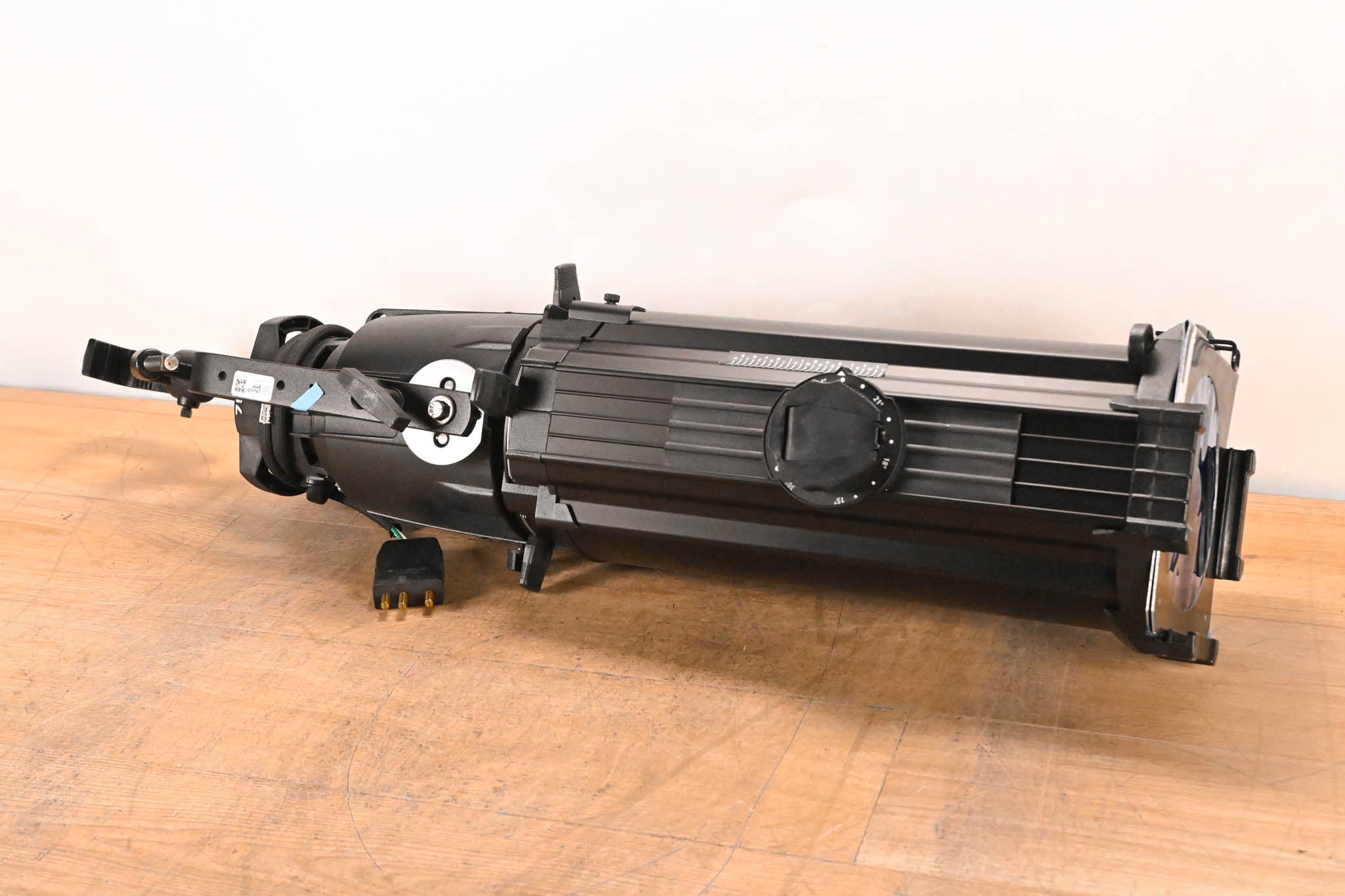 ETC Source Four Zoom 15-30 Degree 750 Ellipsoidal Light