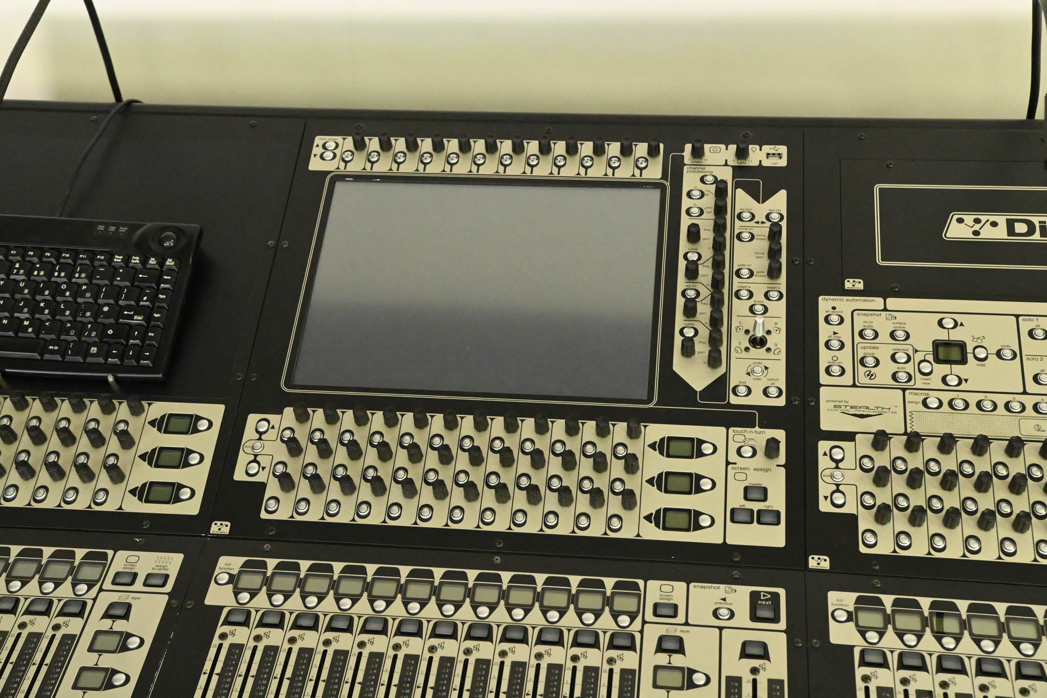 DiGiCo SD8 120-Channel Digital Mixing Console