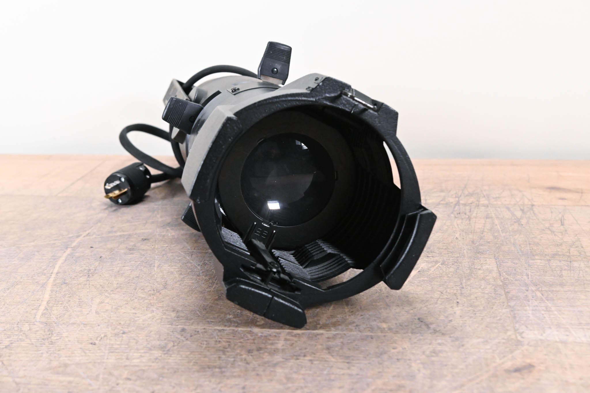 ETC Source Four Jr 26 Degree 575 Ellipsoidal Light