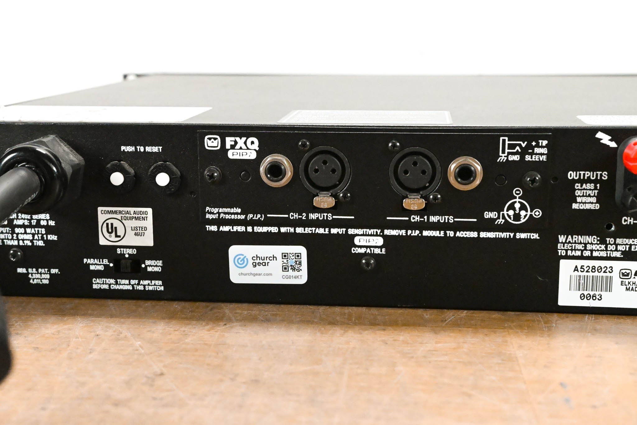 Crown Macro-Tech 2402 2-Channel Power Amplifier