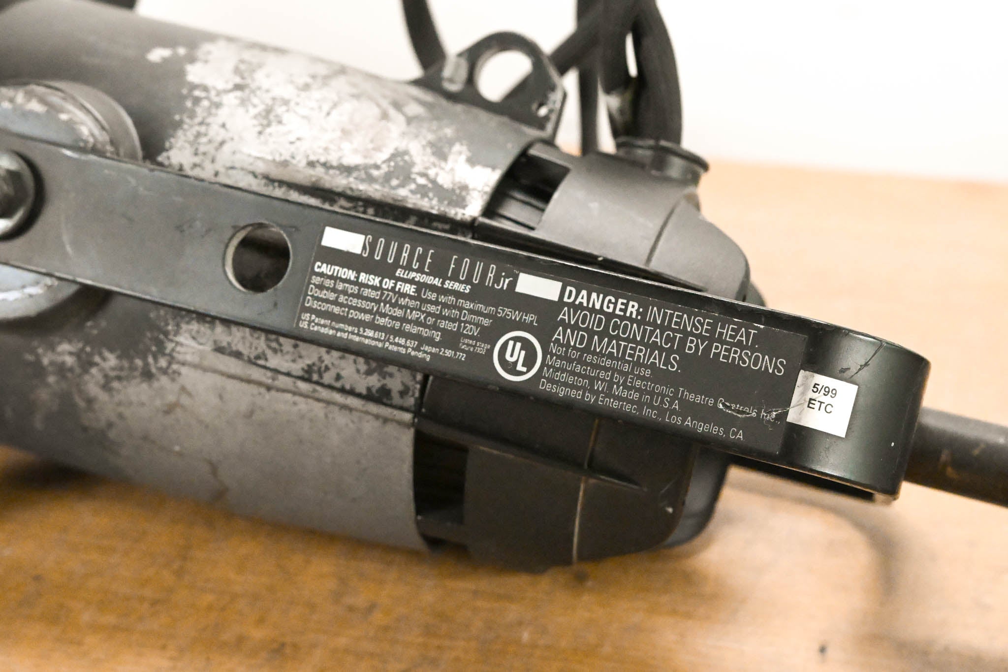 ETC Source Four Jr 25-50 Degree Zoom 575 Ellipsoidal Light