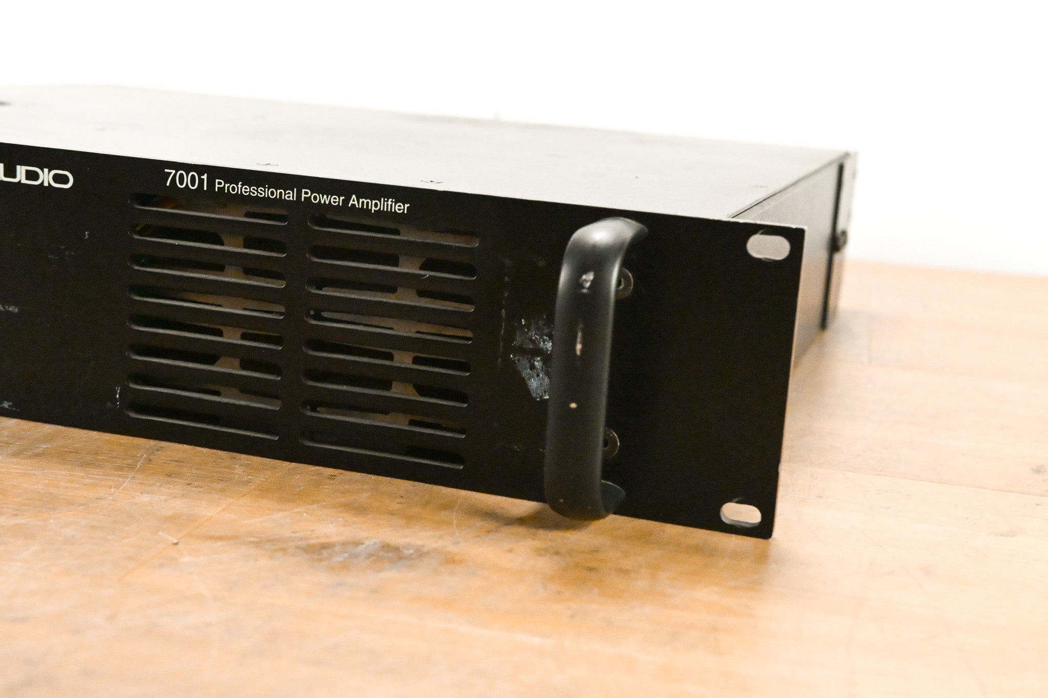 Crest Audio 7001 2-Channel Power Amplifier