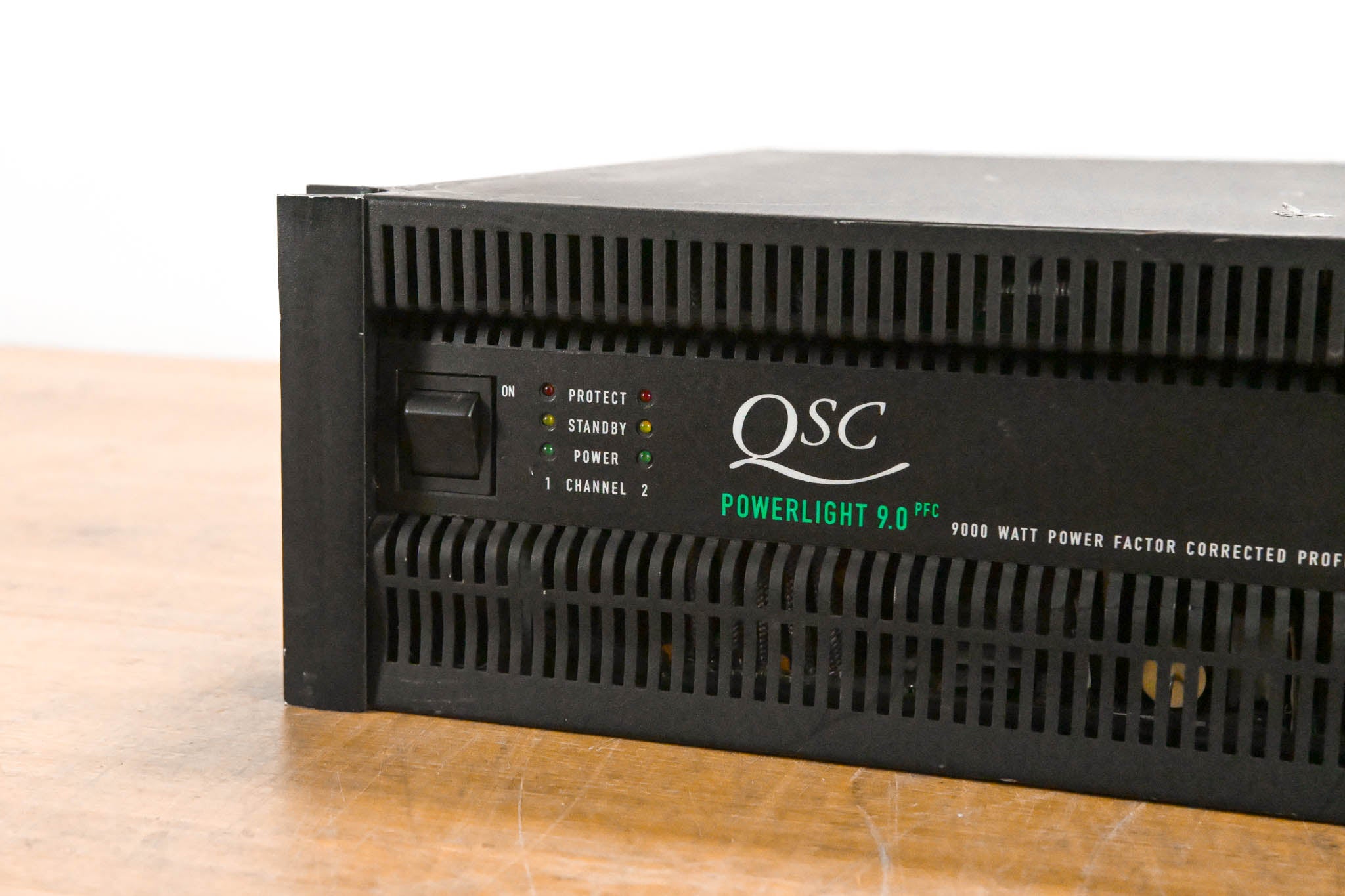 QSC PowerLight 9.0 PFC Power Factor Corrected 2-Channel Power Amplifier