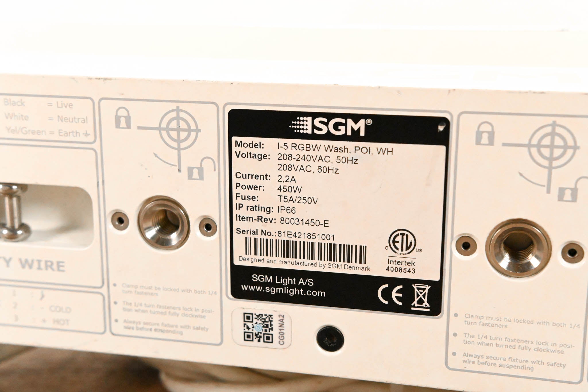 SGM i·5 RGBW POI Outdoor LED Wash Light