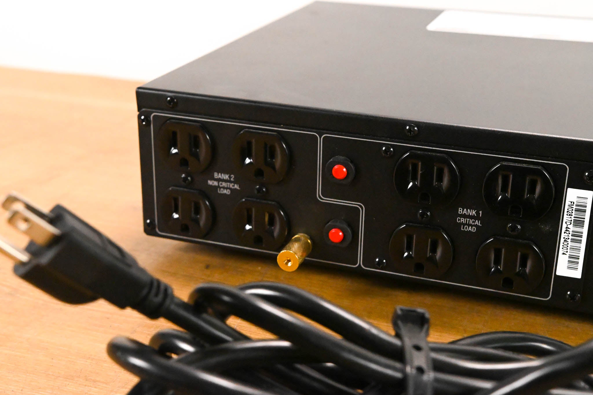 Furman F1000-UPS 1000VA 2RU Rack-Mountable Uninterruptible Power Supply