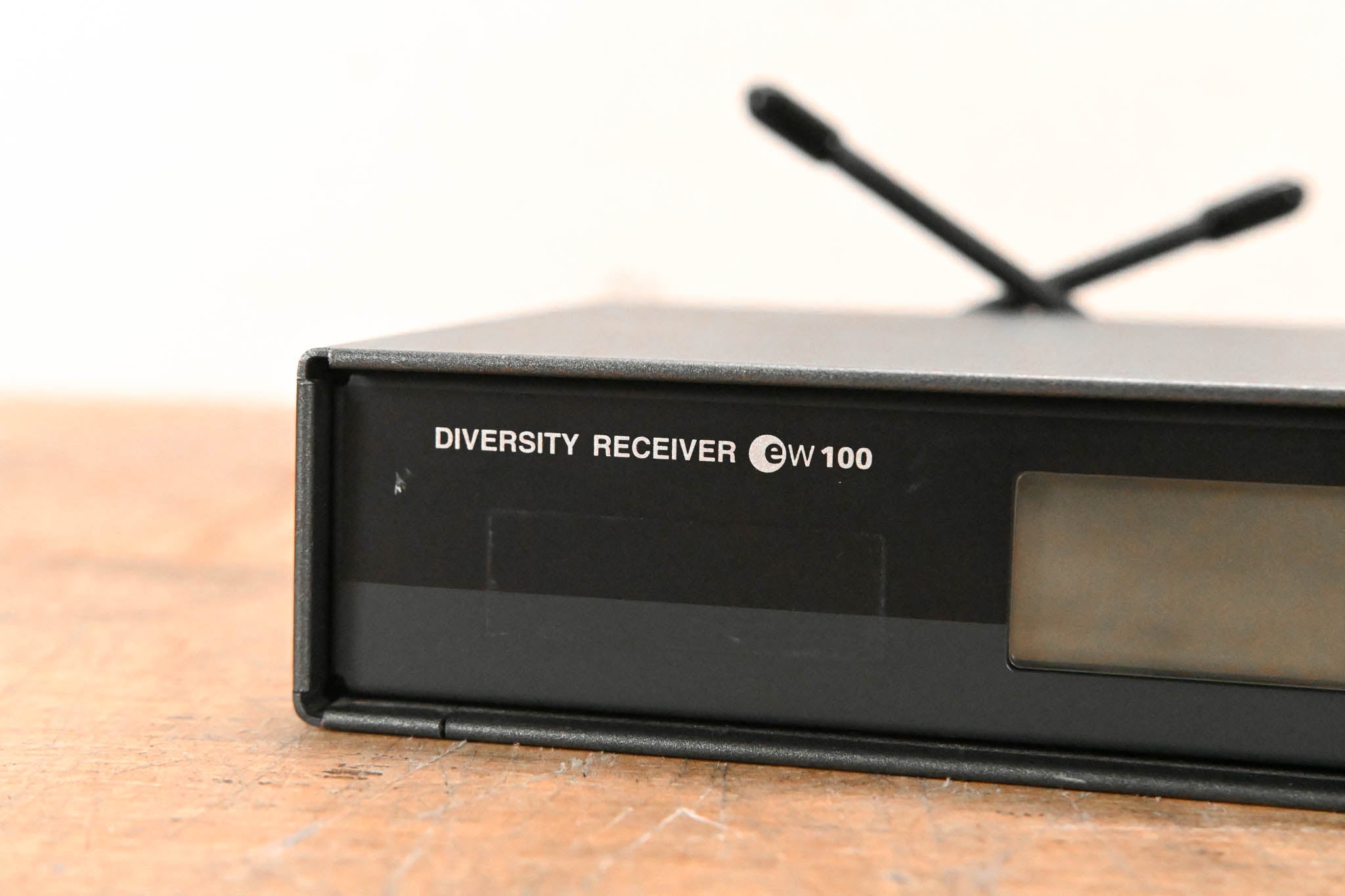 Sennheiser EM 100 Wireless Receiver - 518-550 MHz (NO POWER SUPPLY)