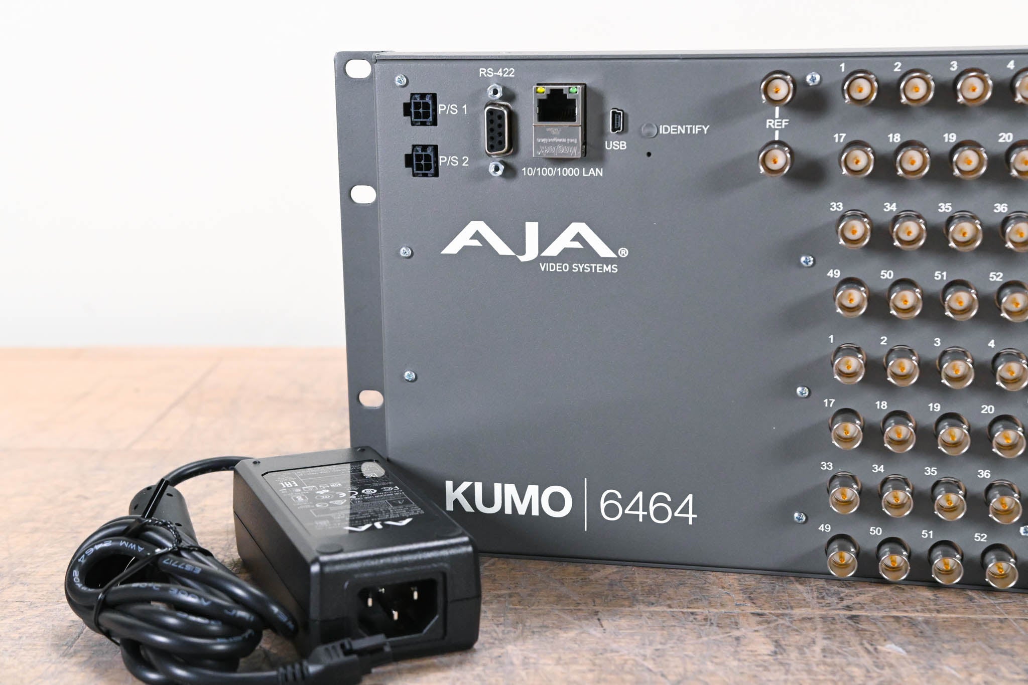 AJA KUMO 6464 Compact 64x64 3G-SDI Router