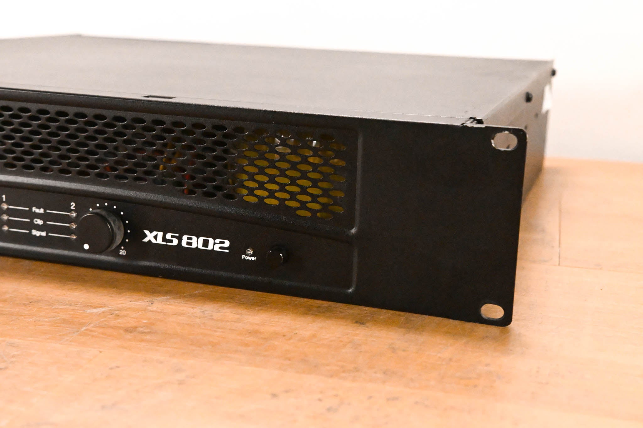 Crown XLS 802 2-Channel Power Amplifier