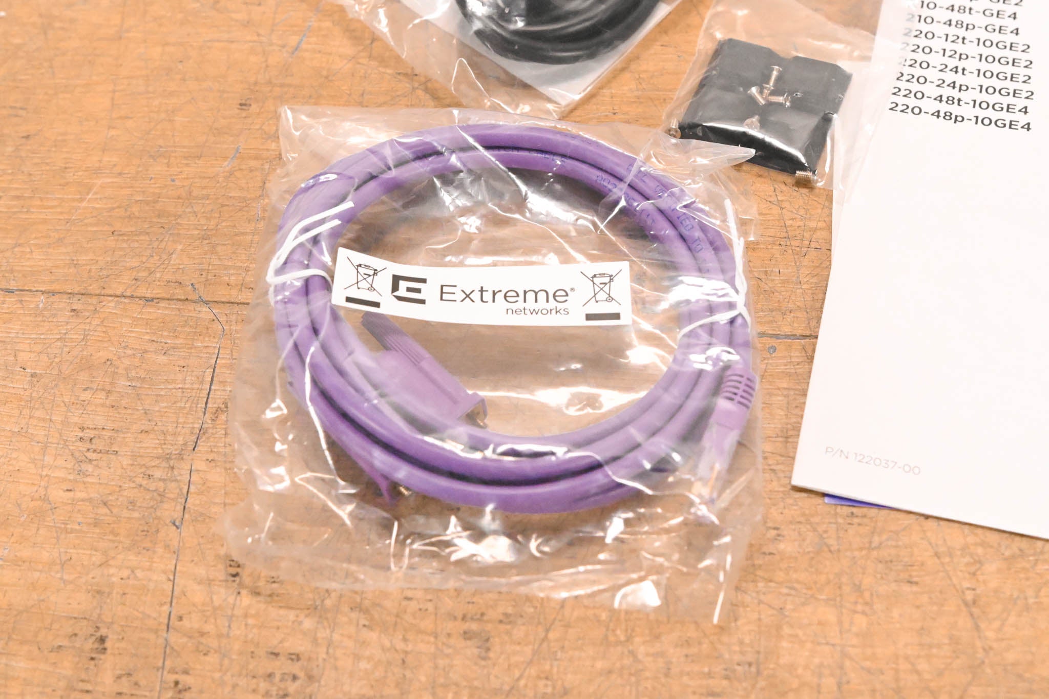 Extreme Networks 220-48P-10GE4 ExtremeSwitching 220 48-Port Switch