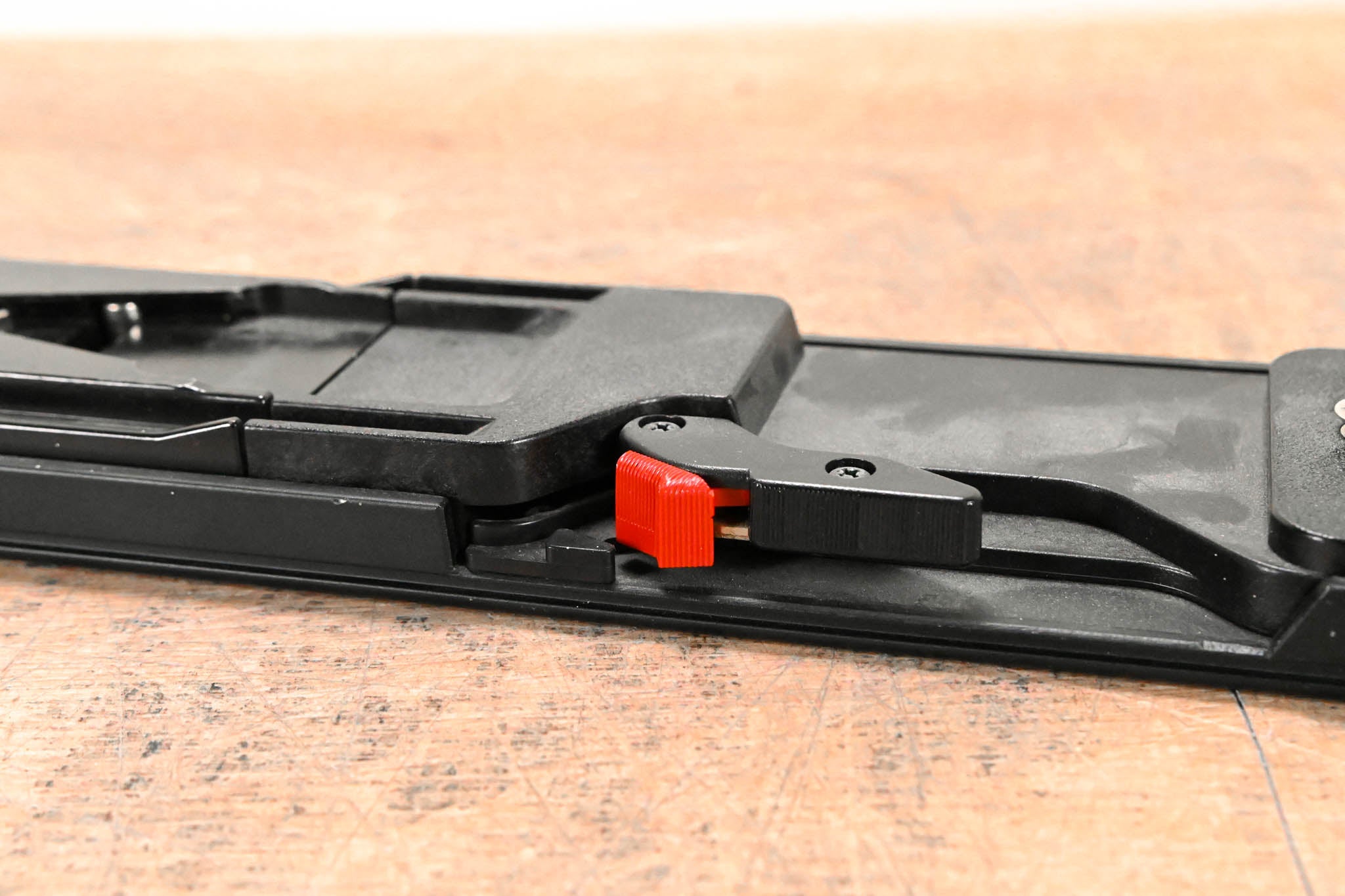 JVC QAL0802 Quick Release Tripod Base