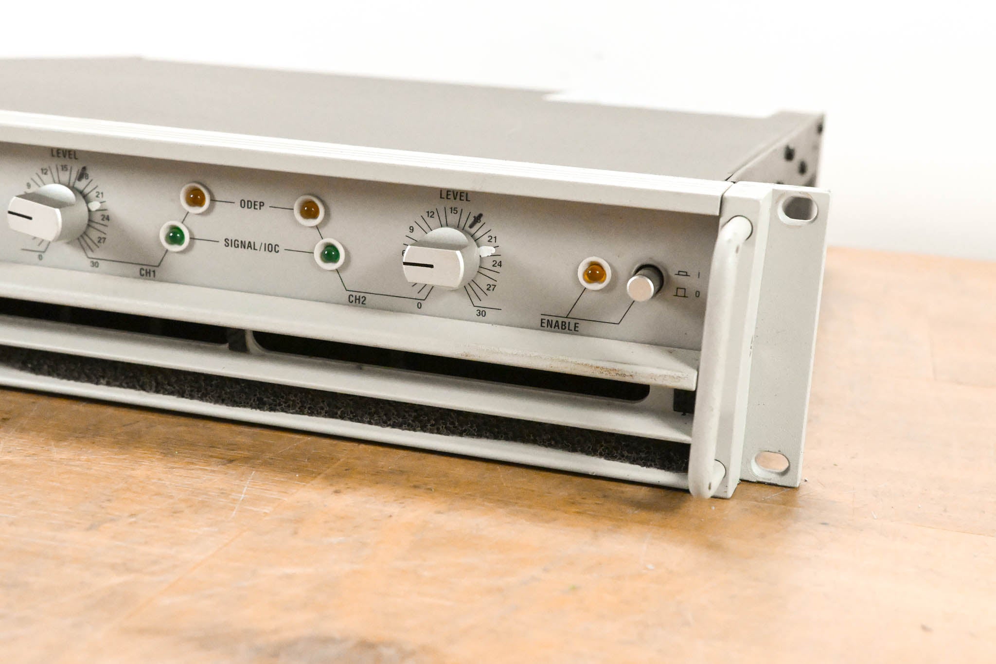 Crown Macro-Tech 602 2-Channel Power Amplifier