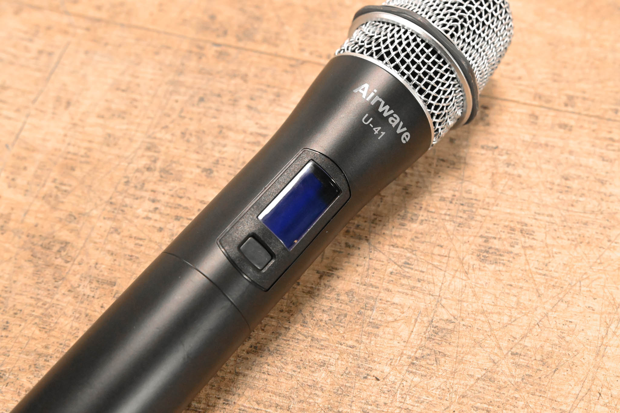 Airwave Technologies U-41 Handheld Transmitter Microphone - 514-542 MHz