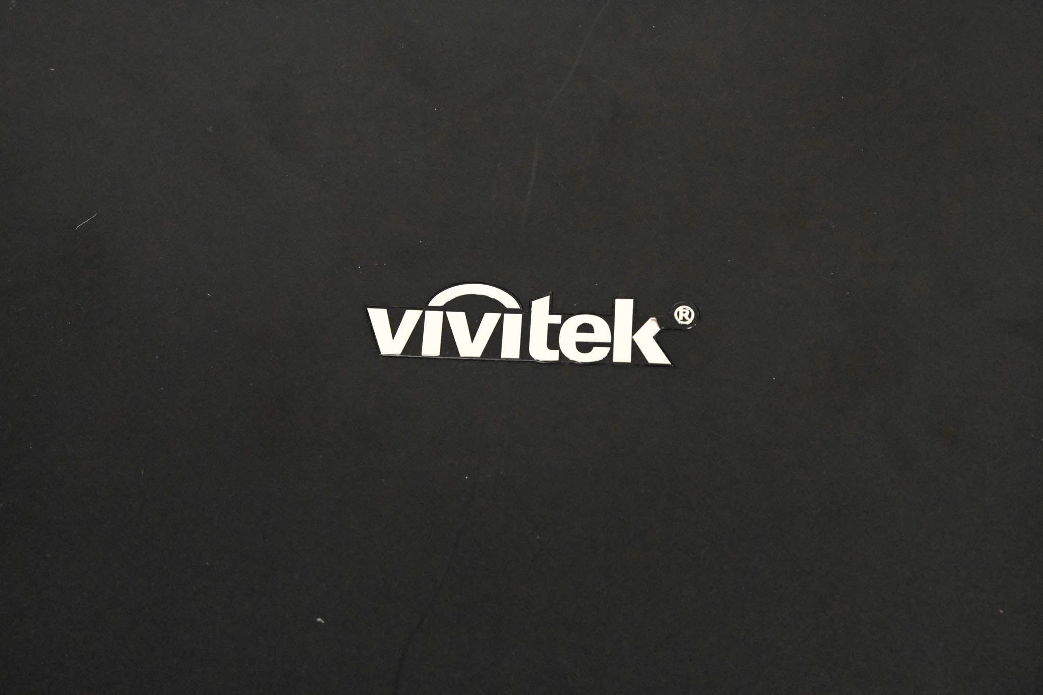 Vivitek DU8190Z-BK 10,000-Lumen WUXGA Large Venue DLP Projector