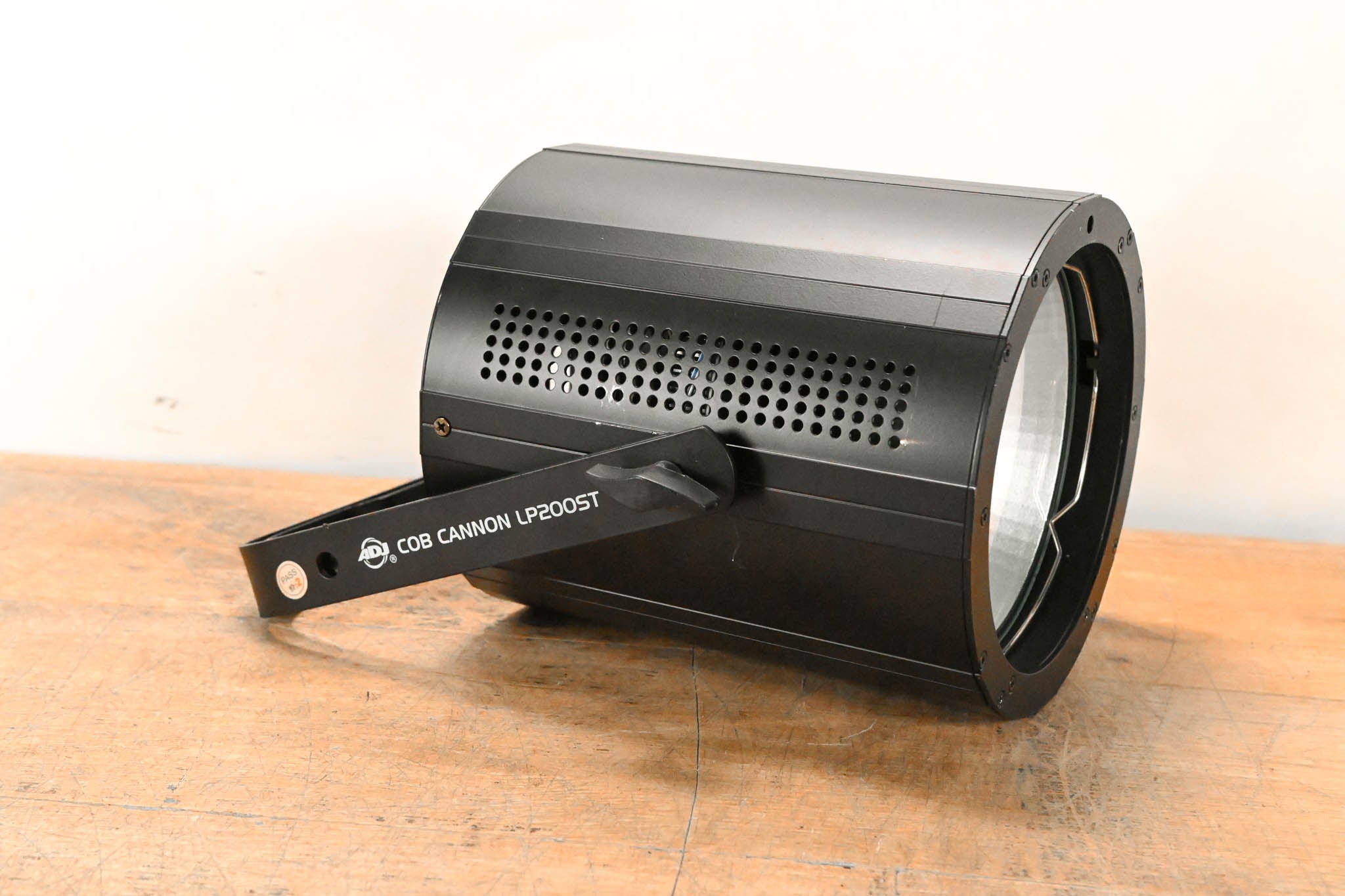 ADJ COB Cannon LP200ST 200W Chip On Board Color Mixing Wash Fixture