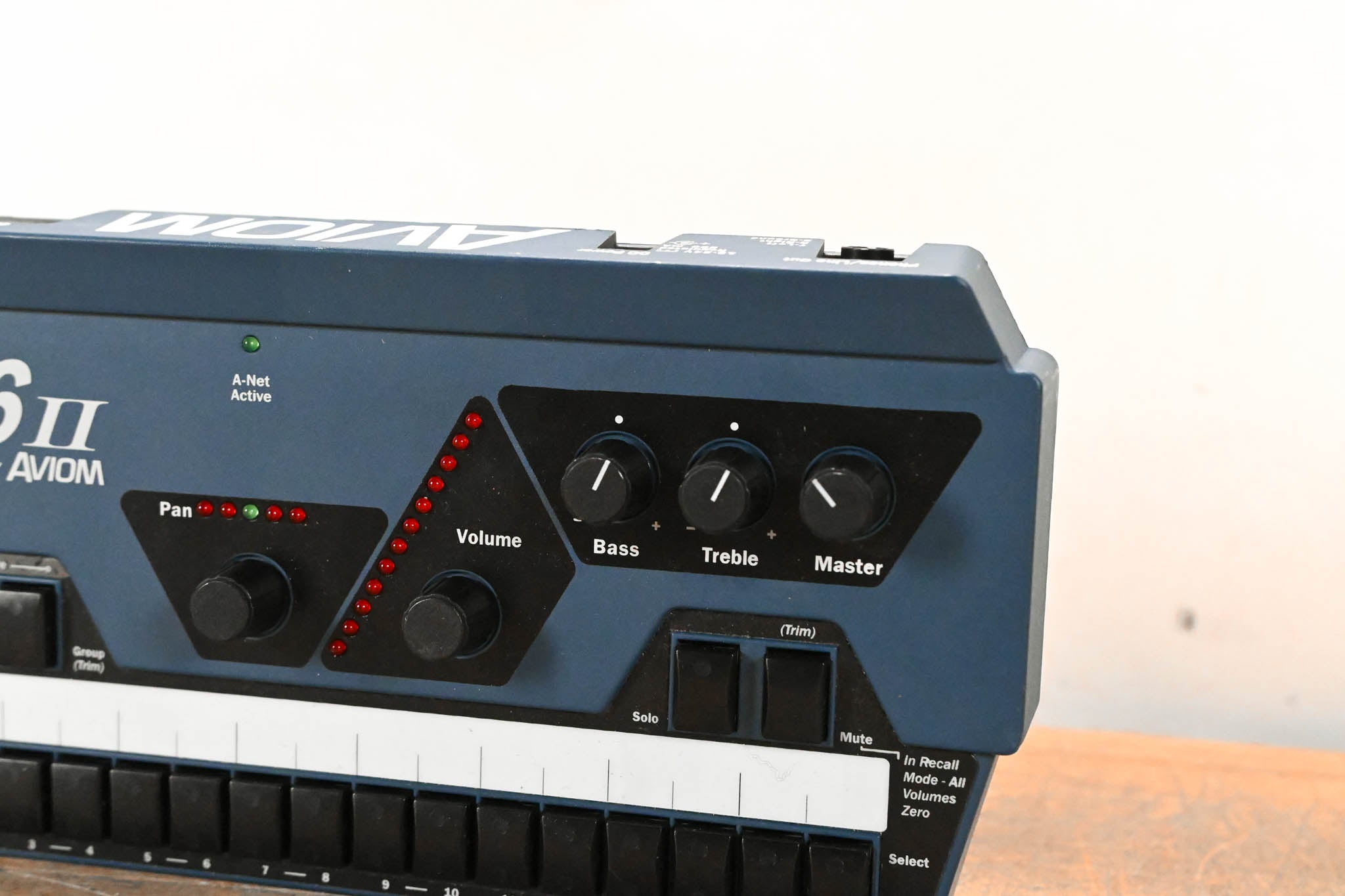 Aviom A-16II Personal Mixer