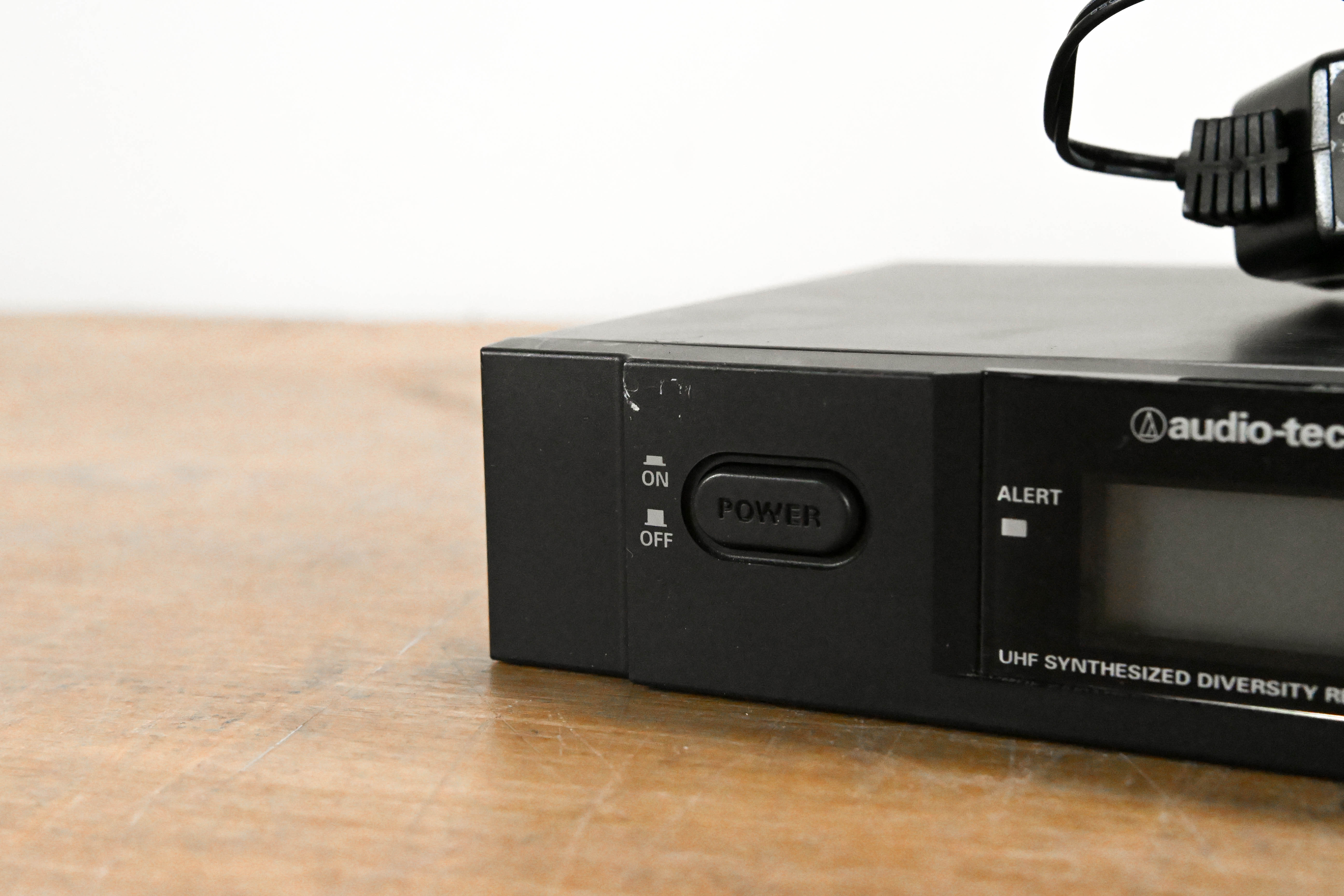 Audio-Technica ATW-R3100bC Receiver w/ ATW-T341bC Mic 541-566 MHz
