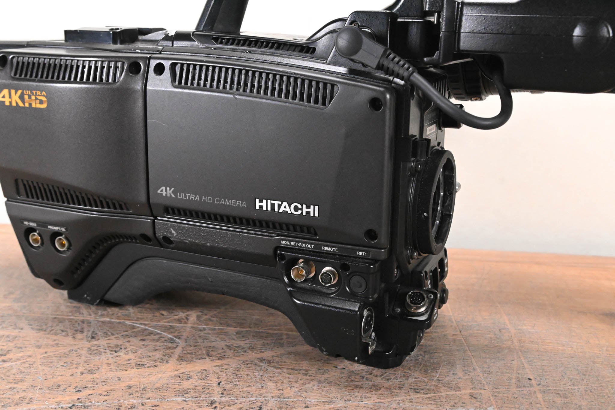 Hitachi SK-UHD4000 4K Ultra HD Camera w/ CA-UHF4000 Fiber Camera Adaptor