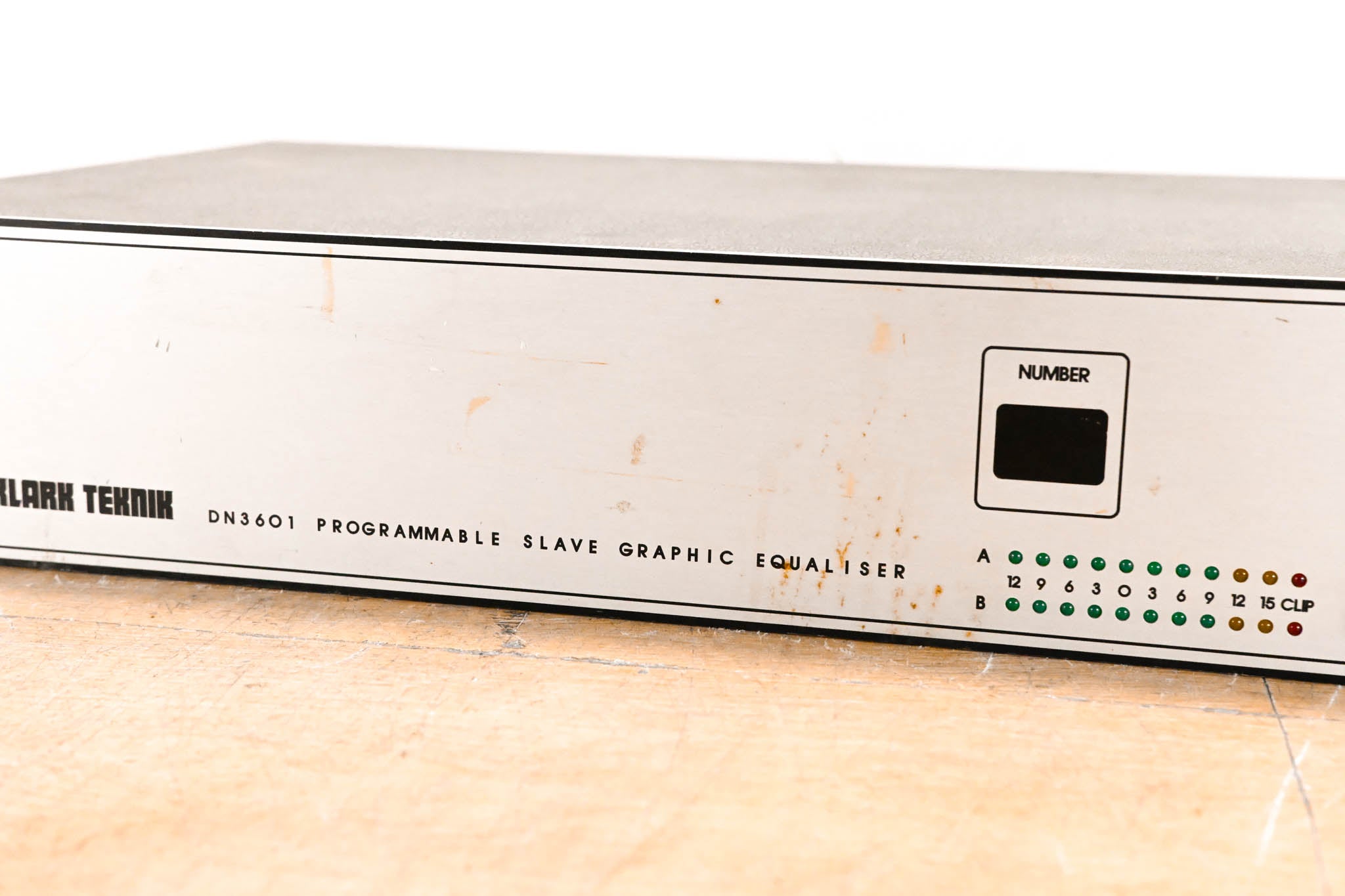 Klark Teknik DN3601 Programmable Slave Graphic Equalizer