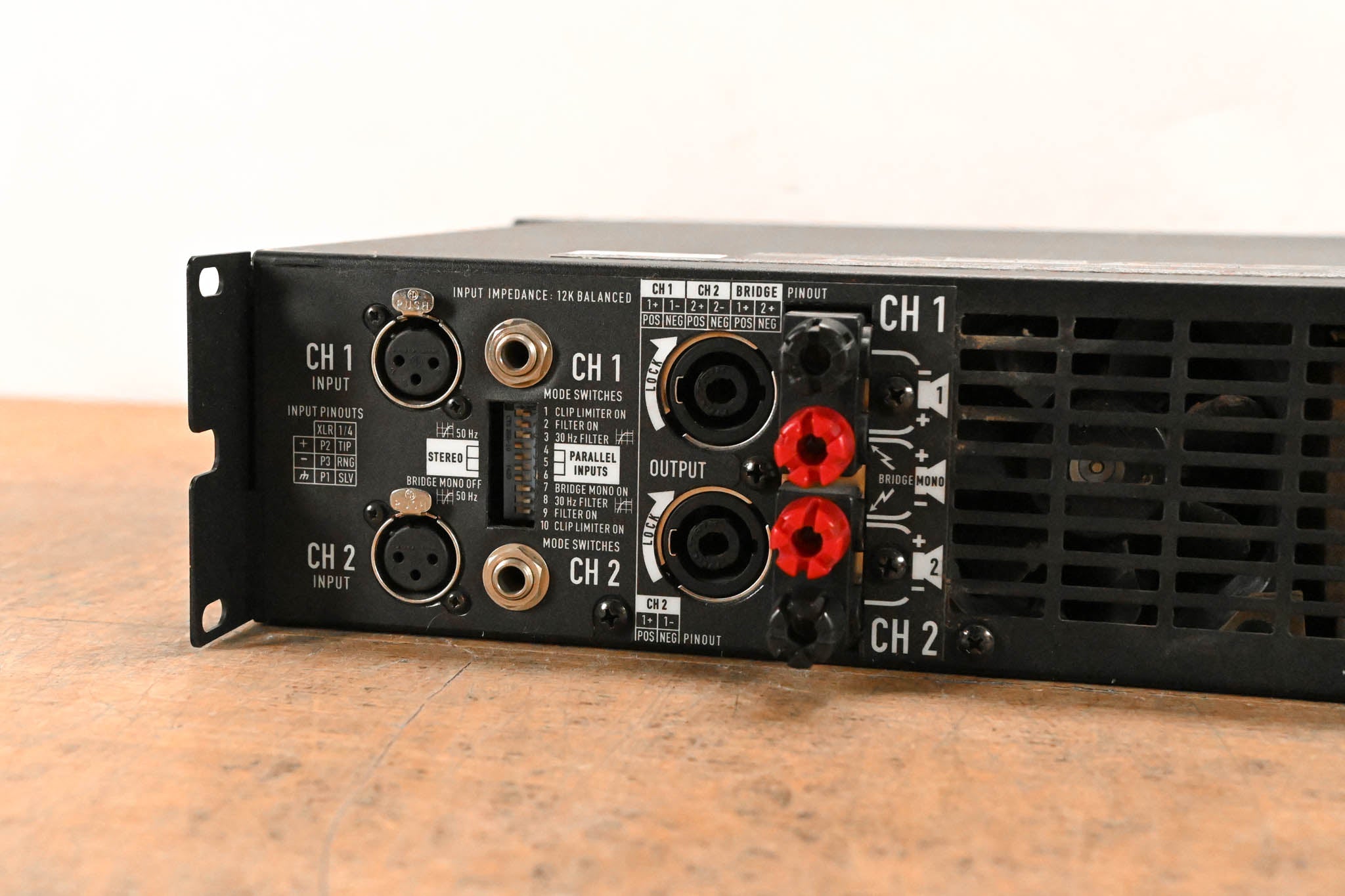 QSC PLX1202 2-Channel Power Amplifier