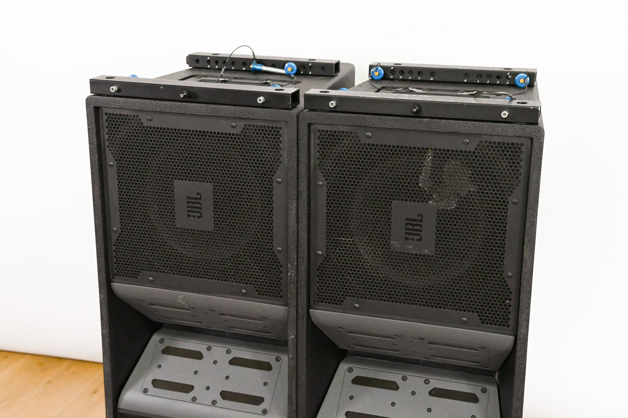 JBL VT4888DP Powered 3-Way Line Array Speaker (PAIR)